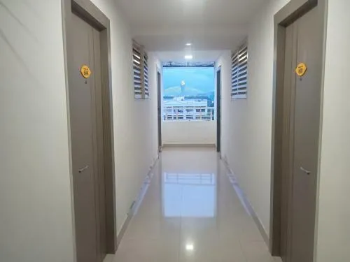 La Riviera Suites