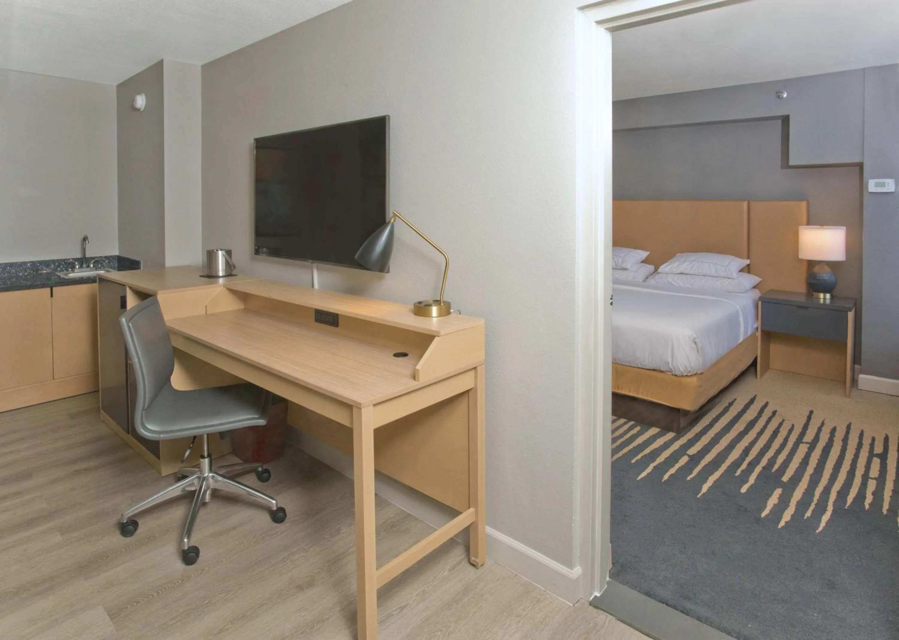 Bedroom, Bed in Doubletree By Hilton Chico, Ca