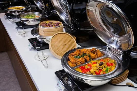 Aeris International Hotel