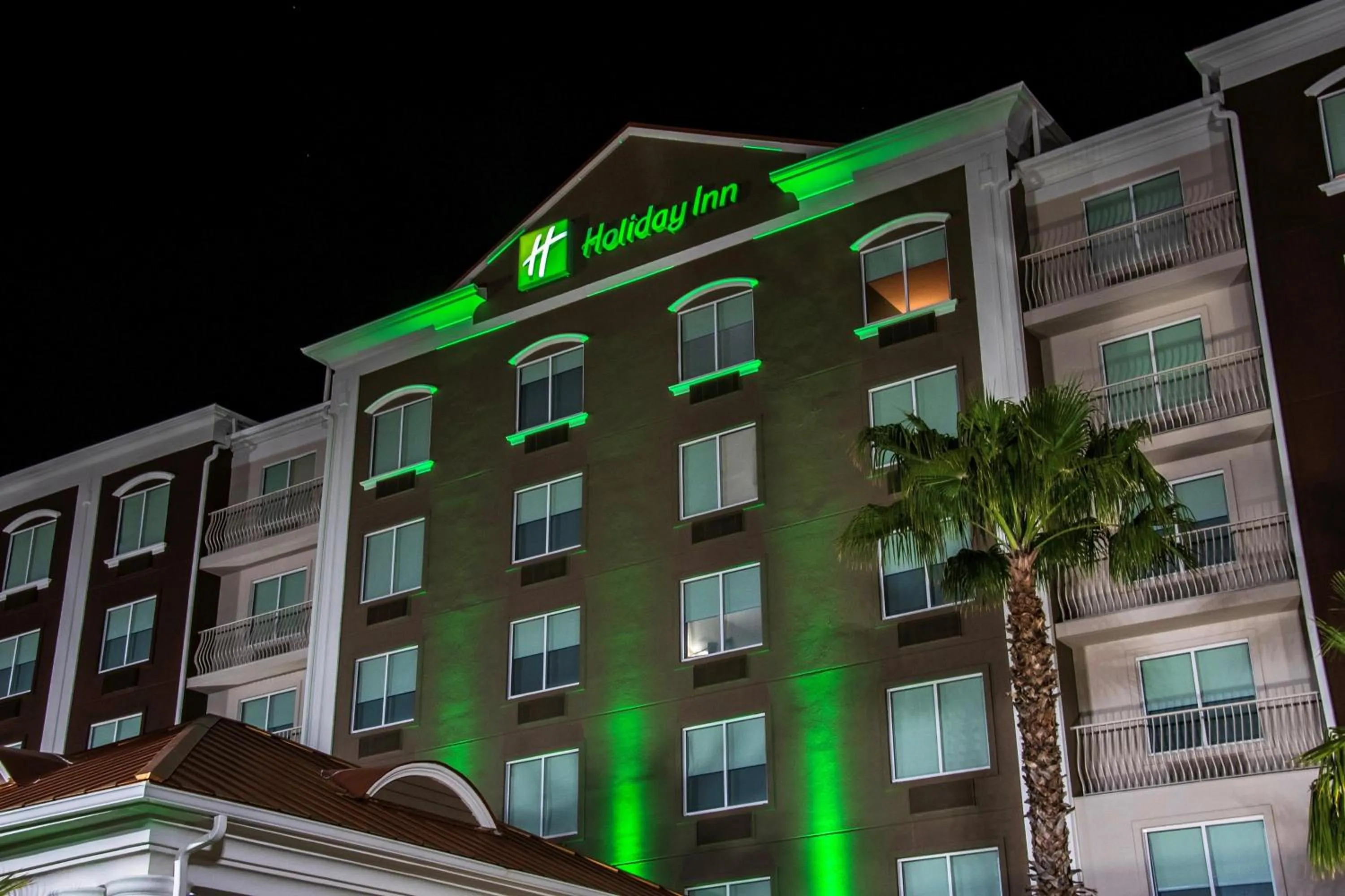 Property building in Holiday Inn & Suites Lake City by IHG