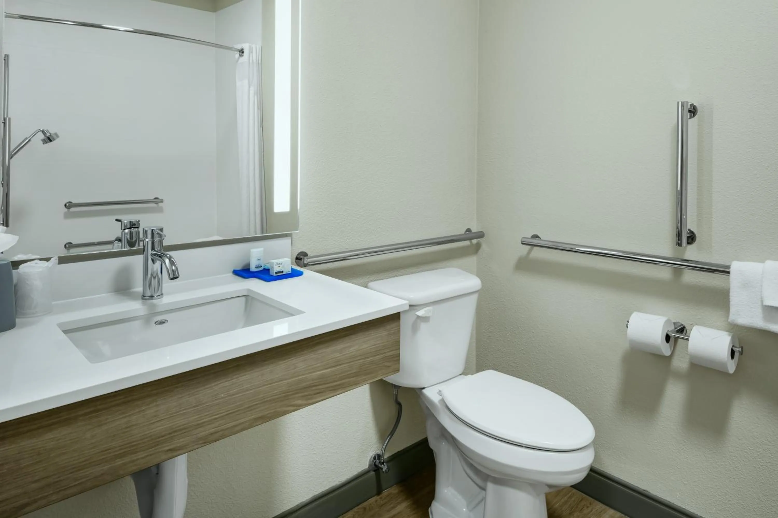 Toilet in Holiday Inn Express Lewiston by IHG