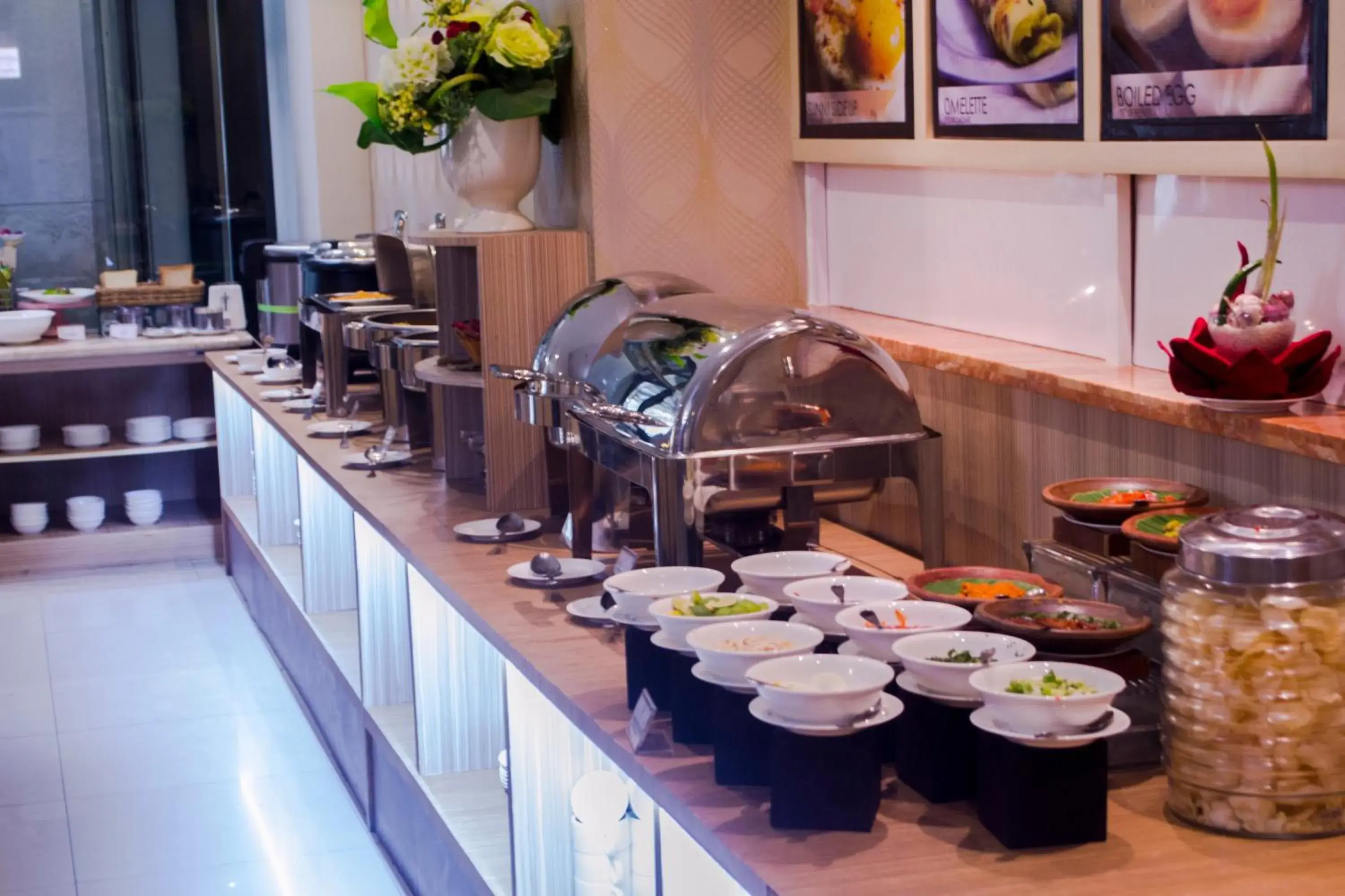 Food in Grand Parama Hotel Food in Grand Parama Hotel