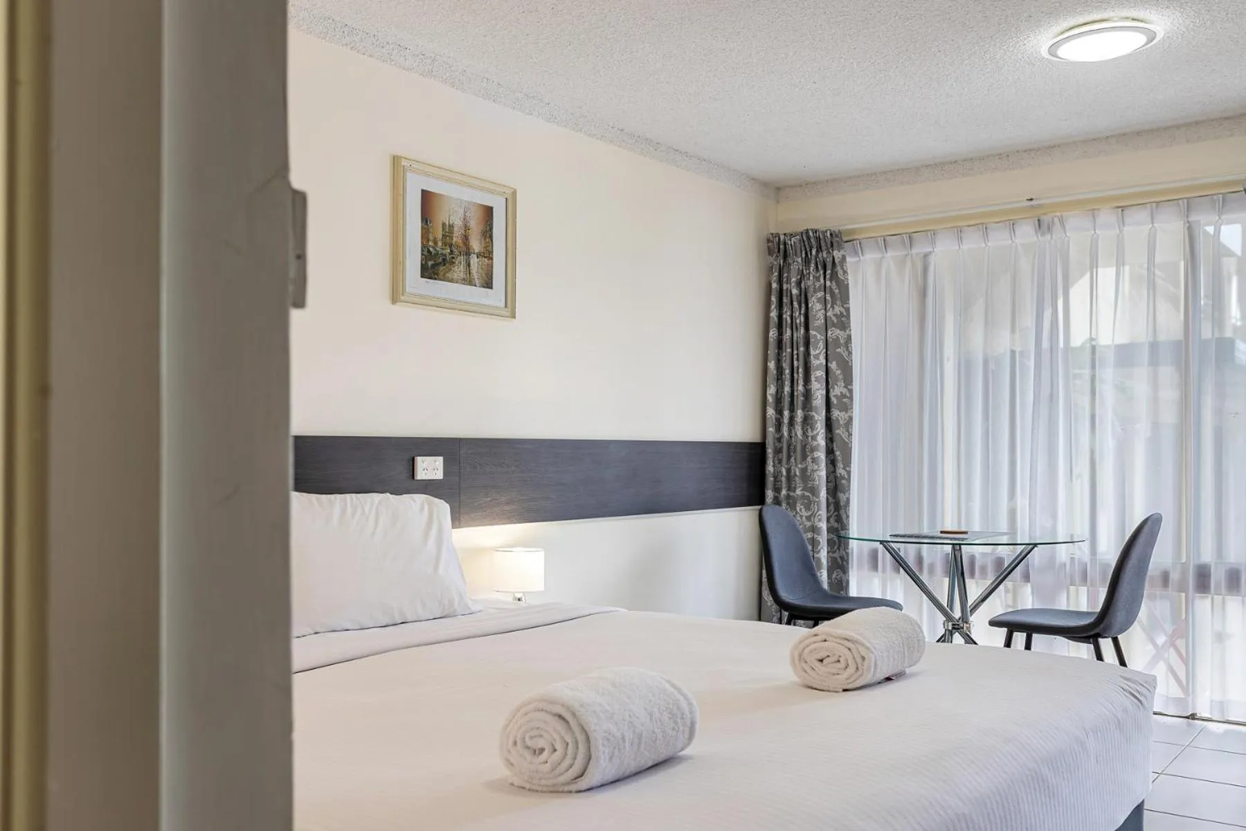 Bed in Gallery Motel