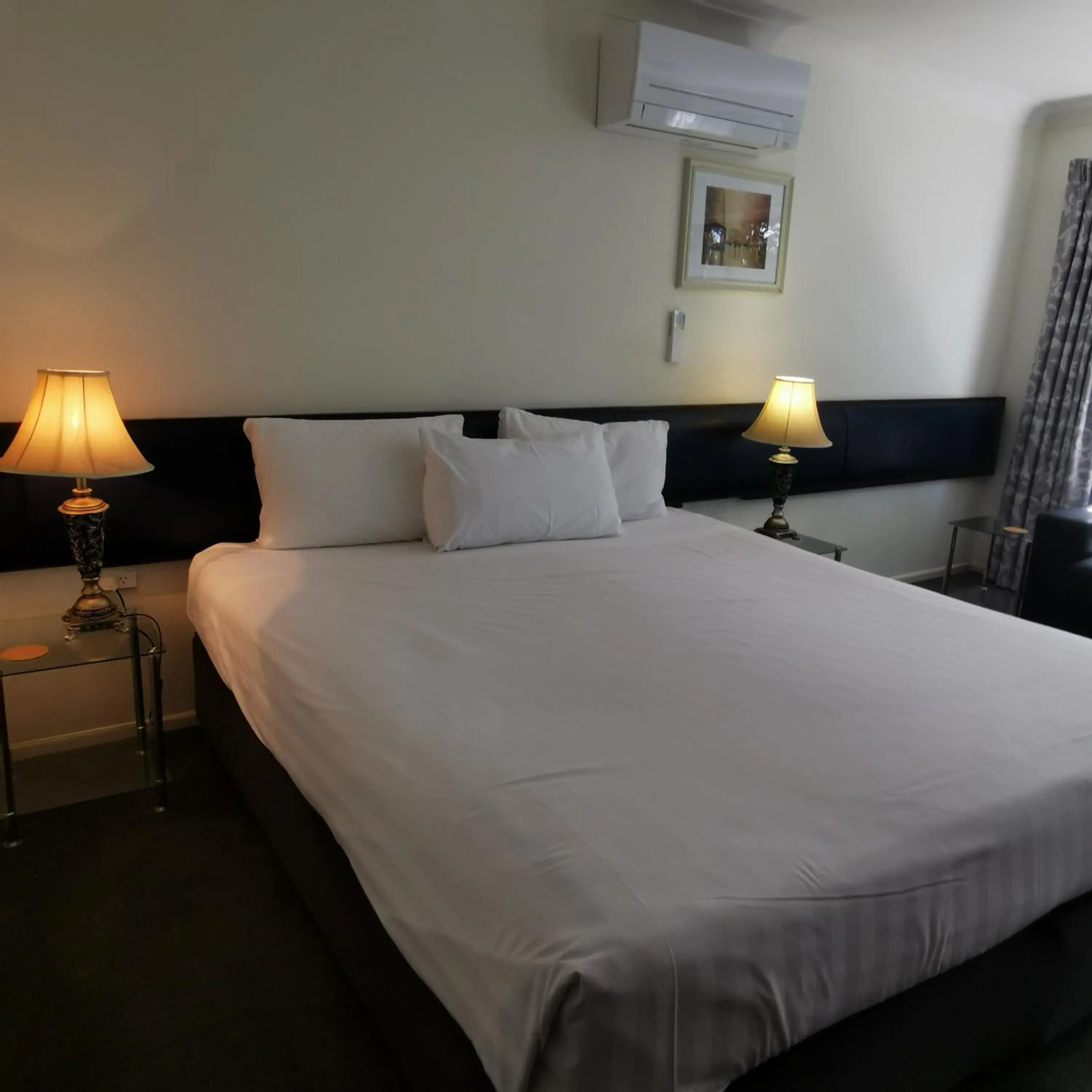 King Room in Gallery Motel King Room in Gallery Motel