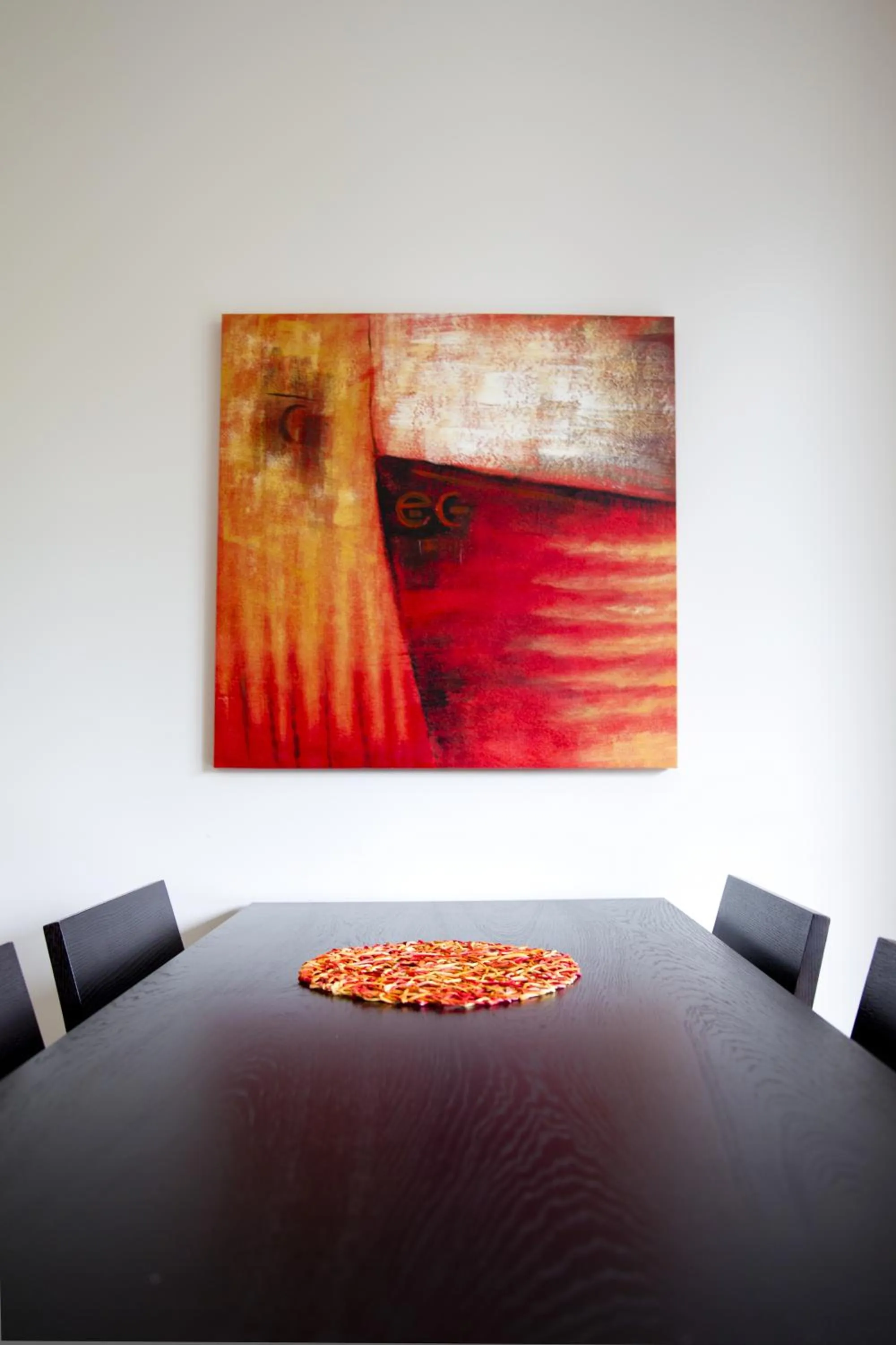 Dining area in Cairns Private Apartments