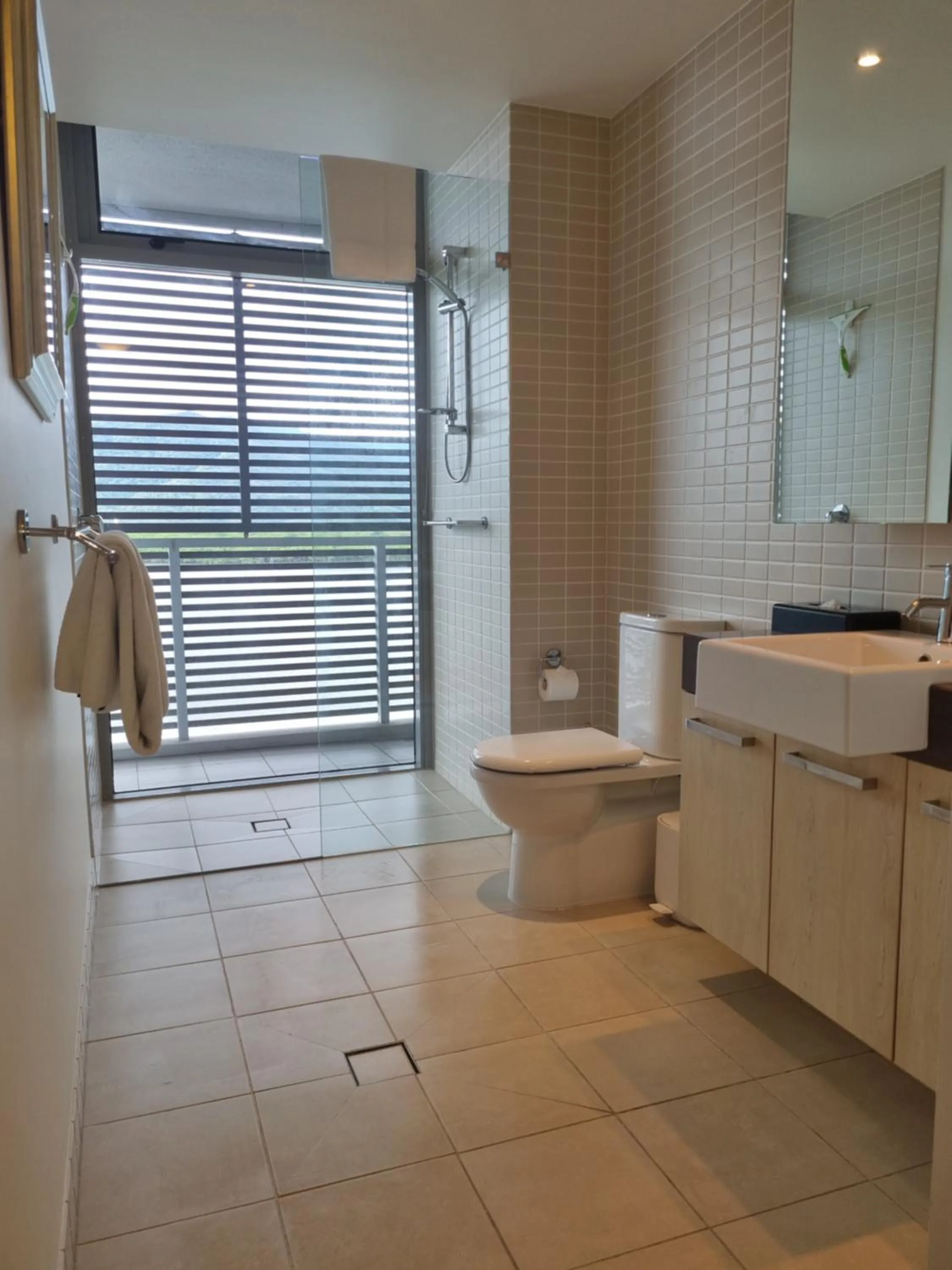 Bathroom in Cairns Private Apartments