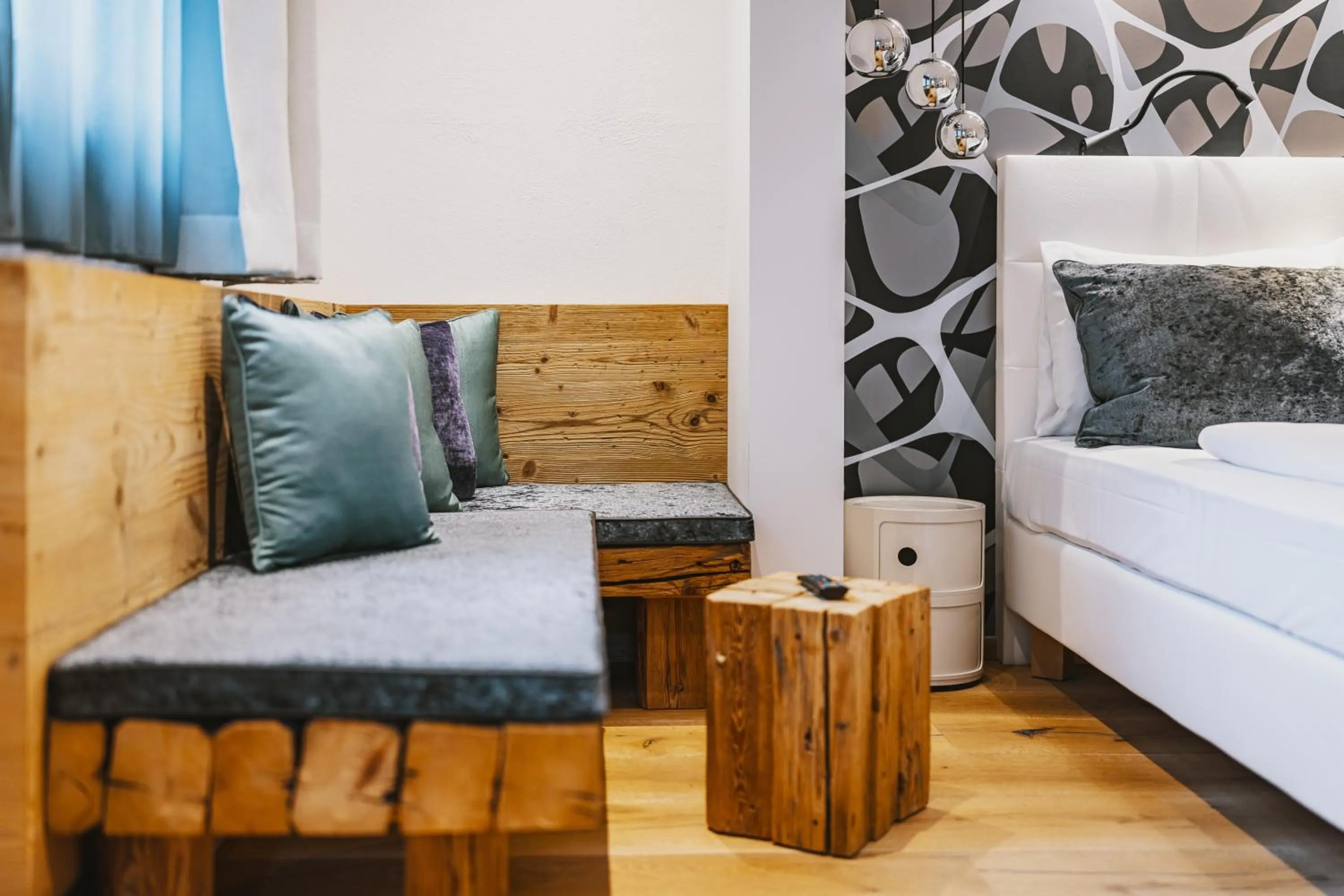 Seating area, Bed in Hotel Flachauerhof