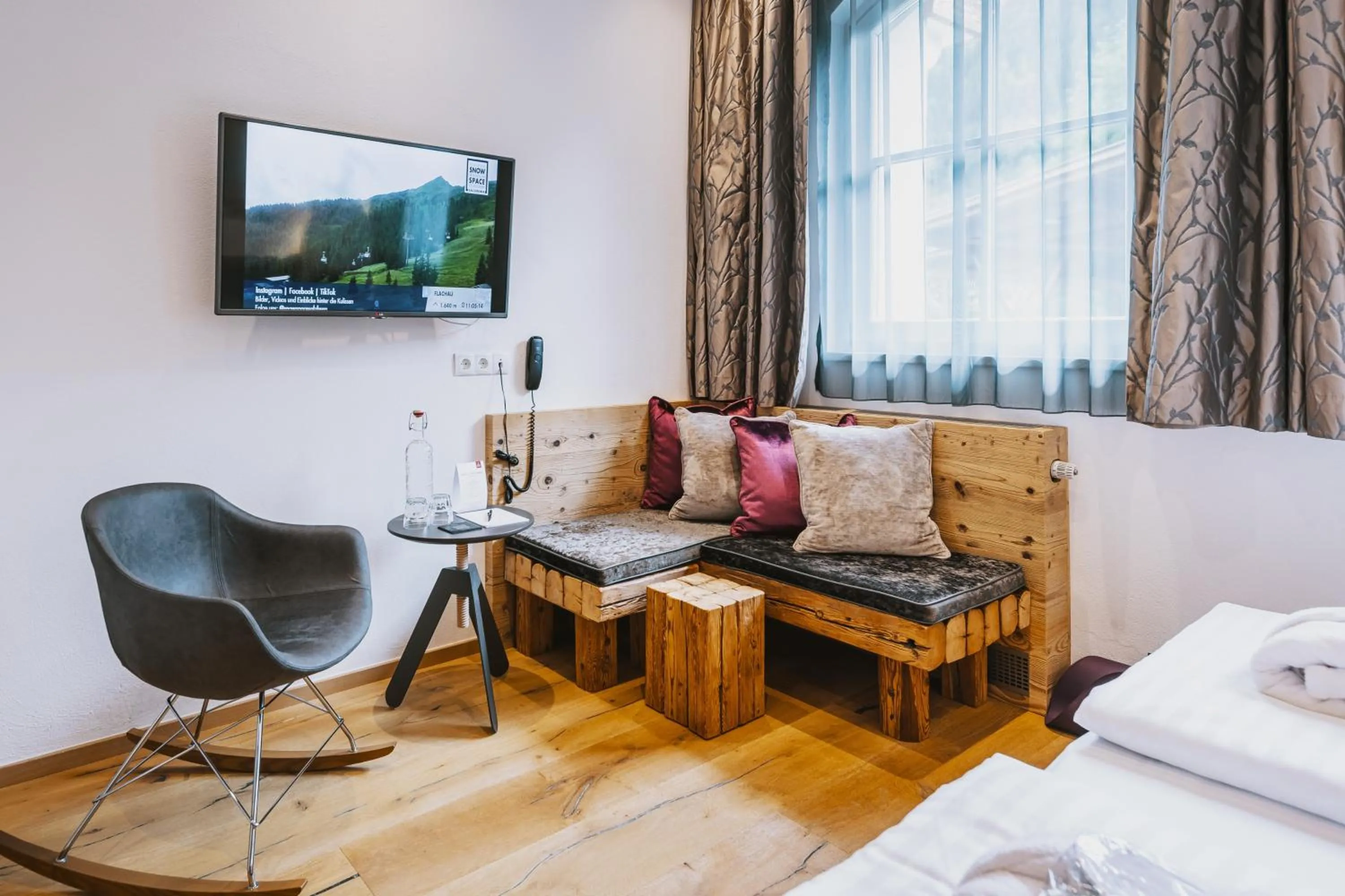 Photo of the whole room, Bed in Hotel Flachauerhof
