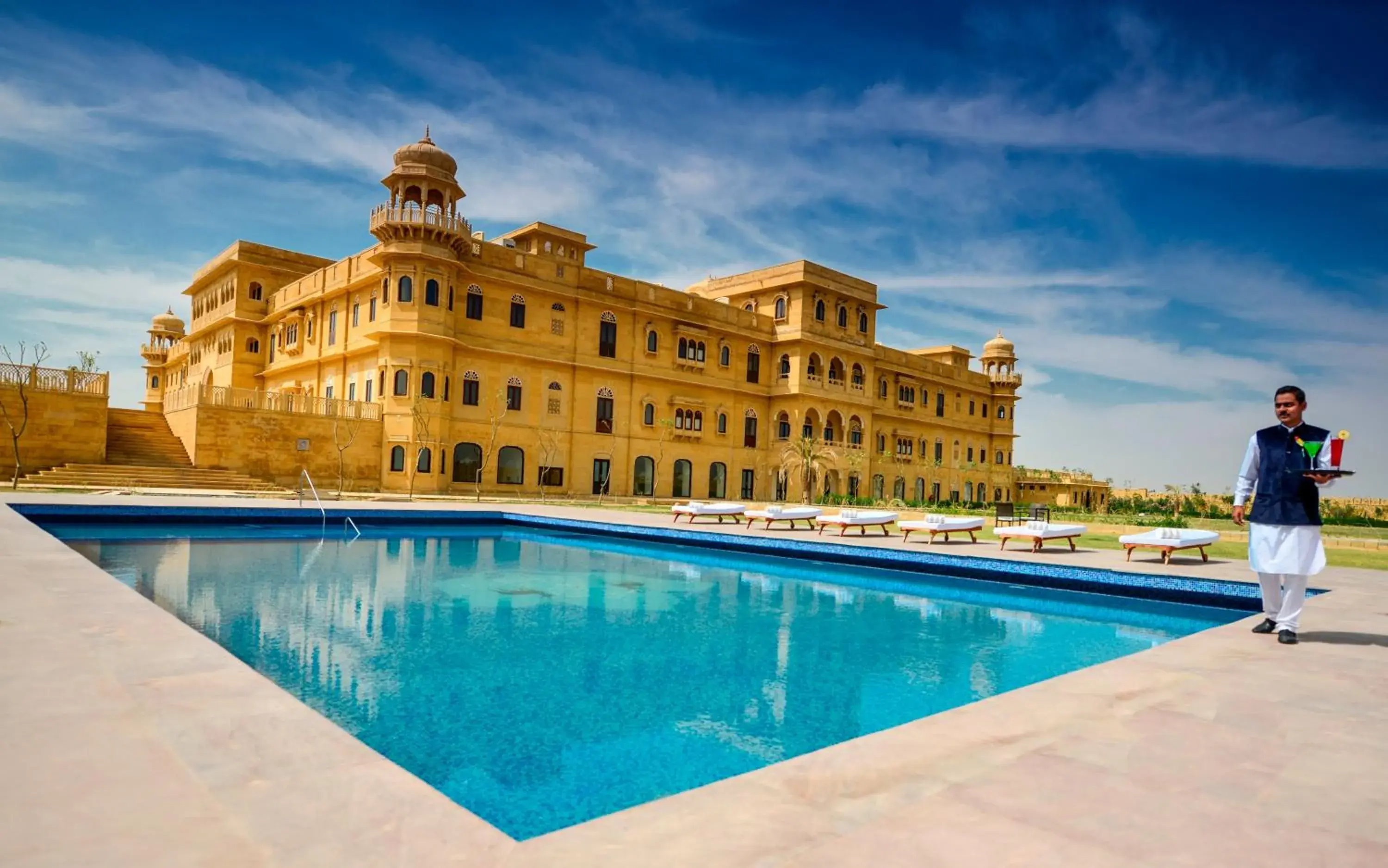 Swimming pool in Hotel Jaisalkot Swimming pool in Hotel Jaisalkot
