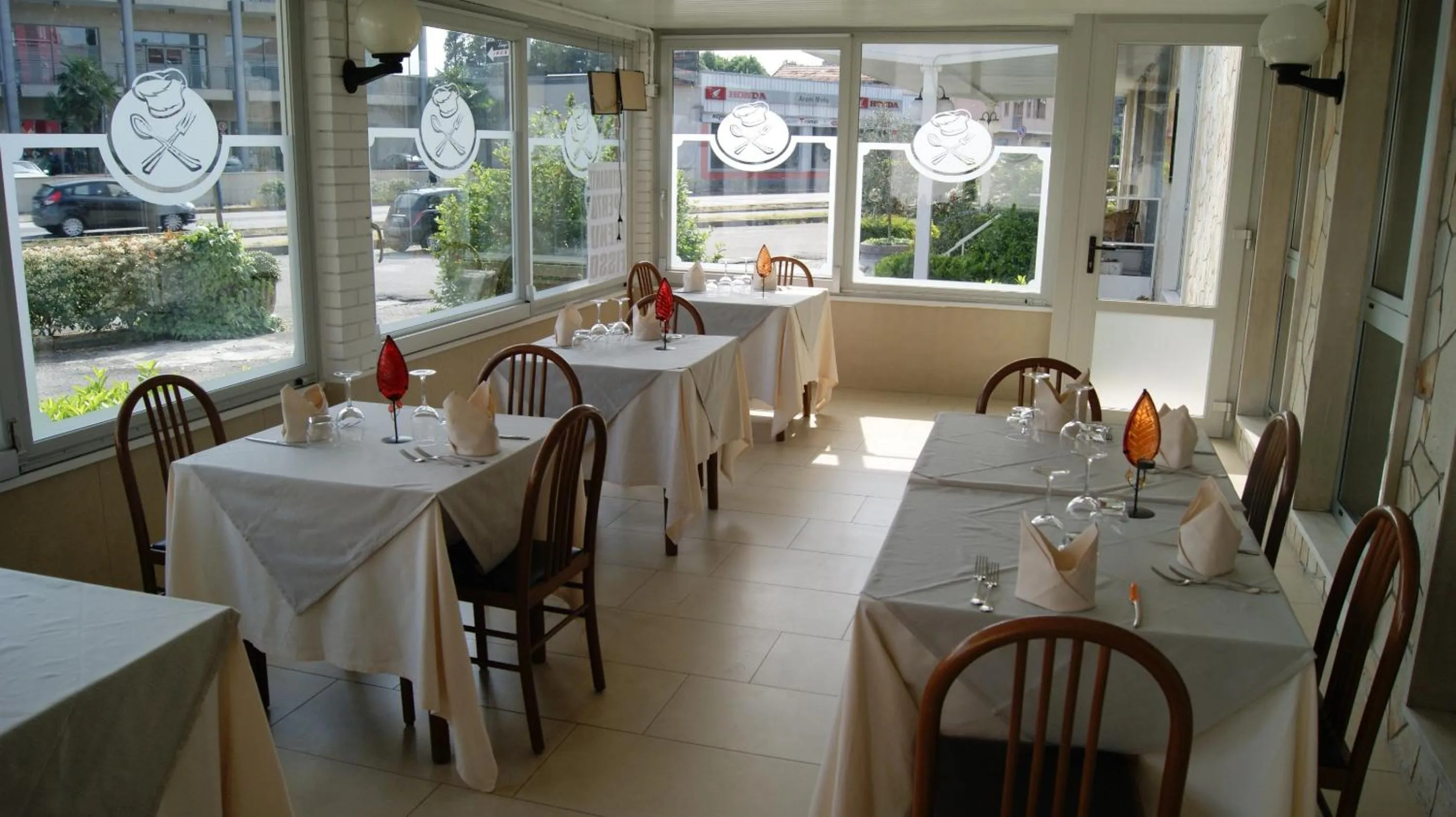 Restaurant/places to eat in Hotel Ristorante Novara Expo