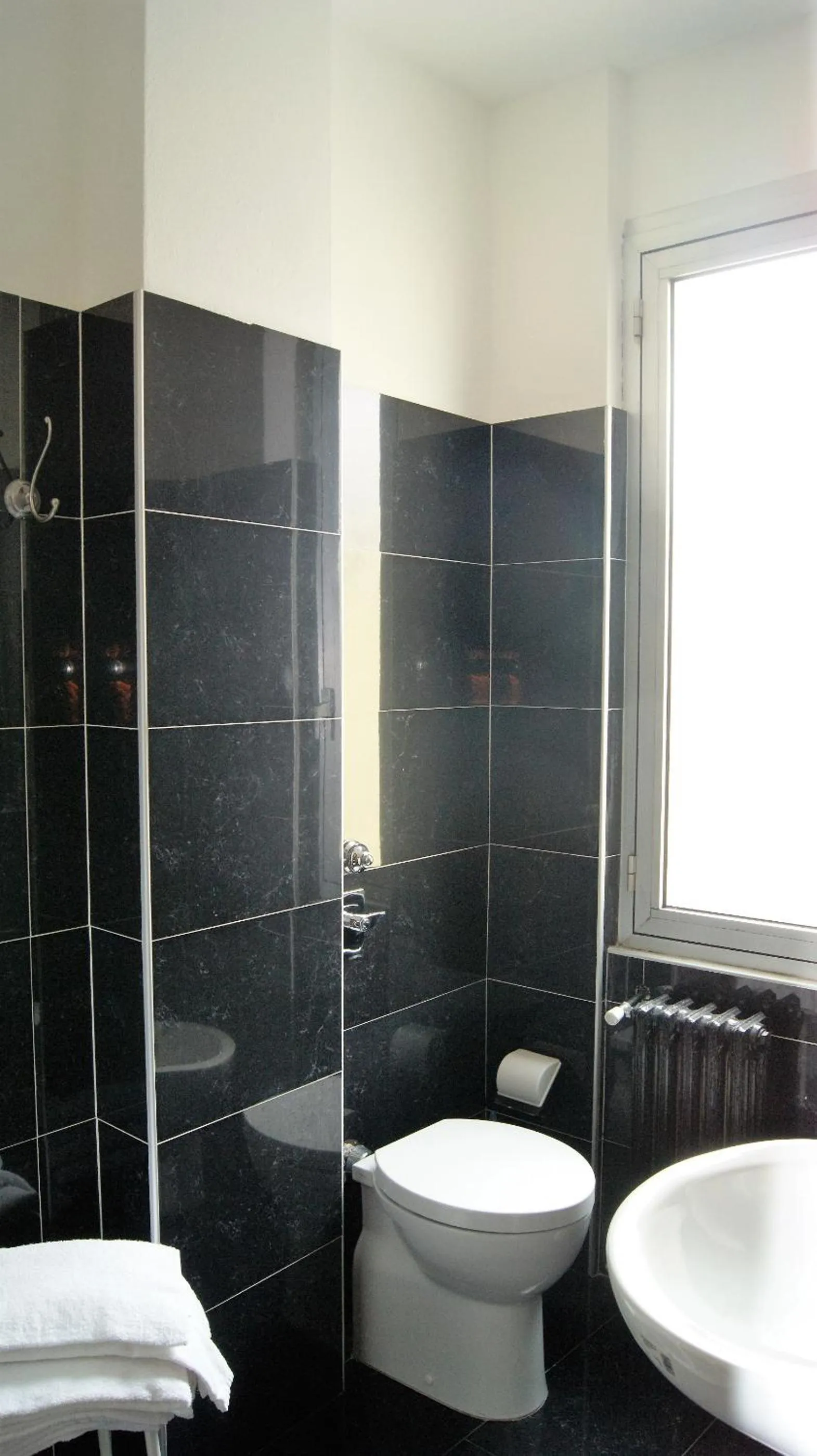 Bathroom in Hotel Ristorante Novara Expo