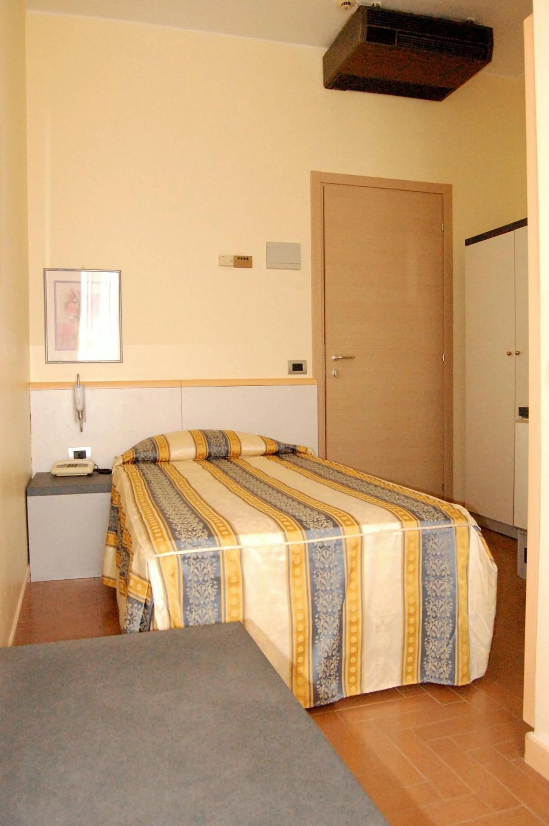 Bedroom, Bed in Hotel Ristorante Novara Expo