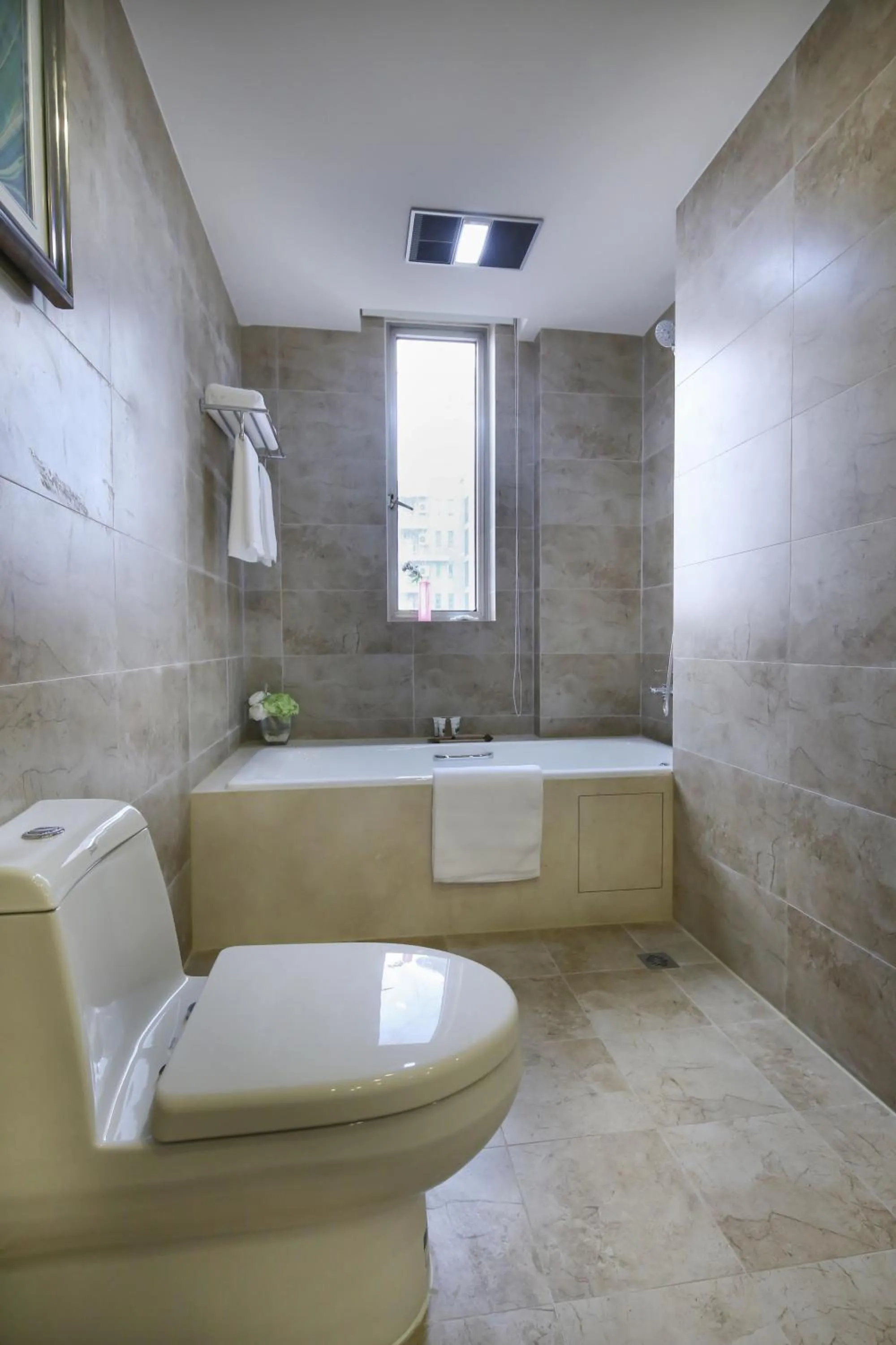 Toilet in Green Court Residence Jinqiao Diamond Shanghai