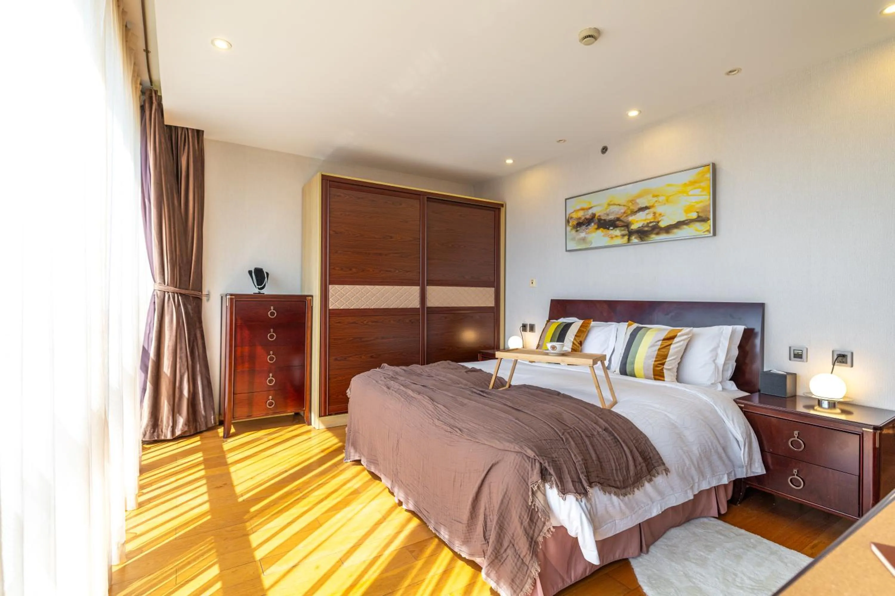 Bedroom, Bed in Green Court Residence Jinqiao Diamond Shanghai