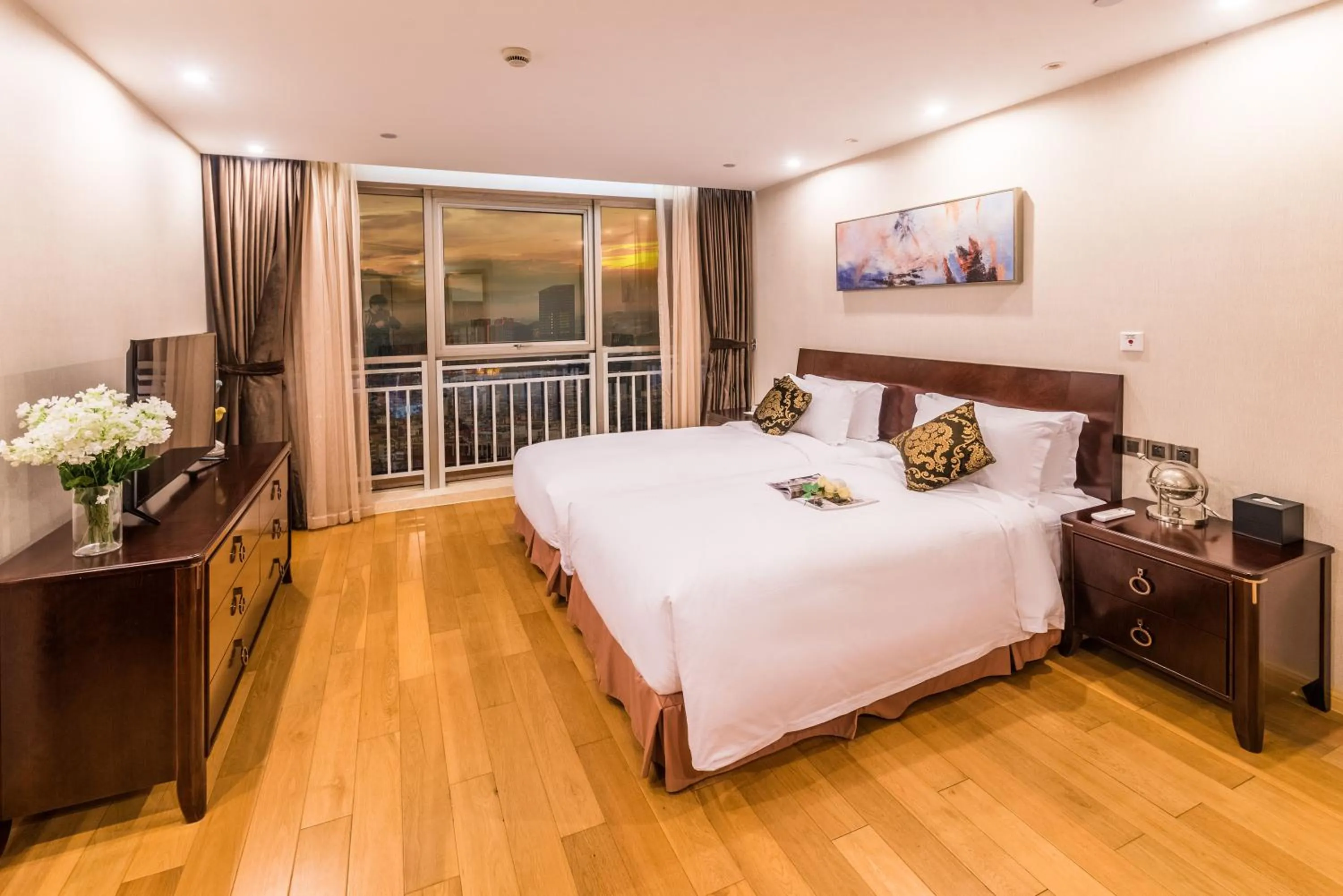 Bedroom, Bed in Green Court Residence Jinqiao Diamond Shanghai