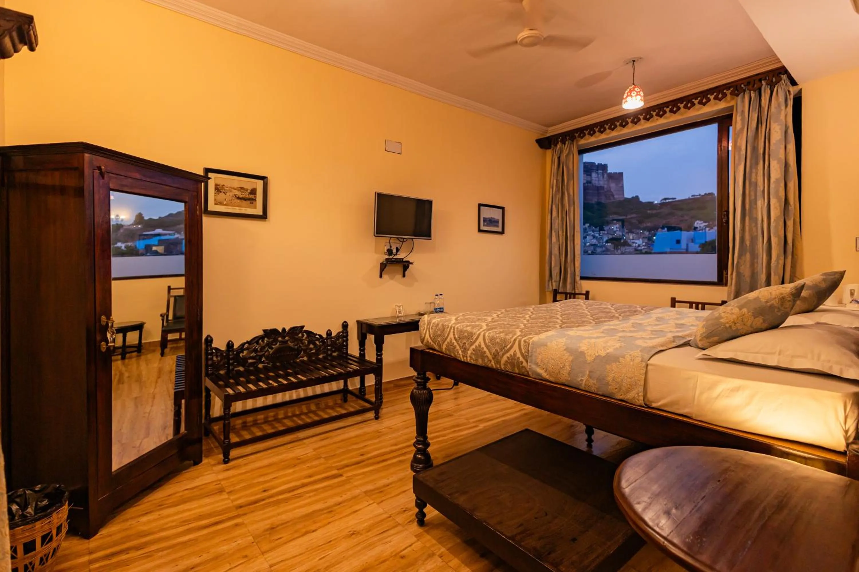Bed in Haveli Inn Pal