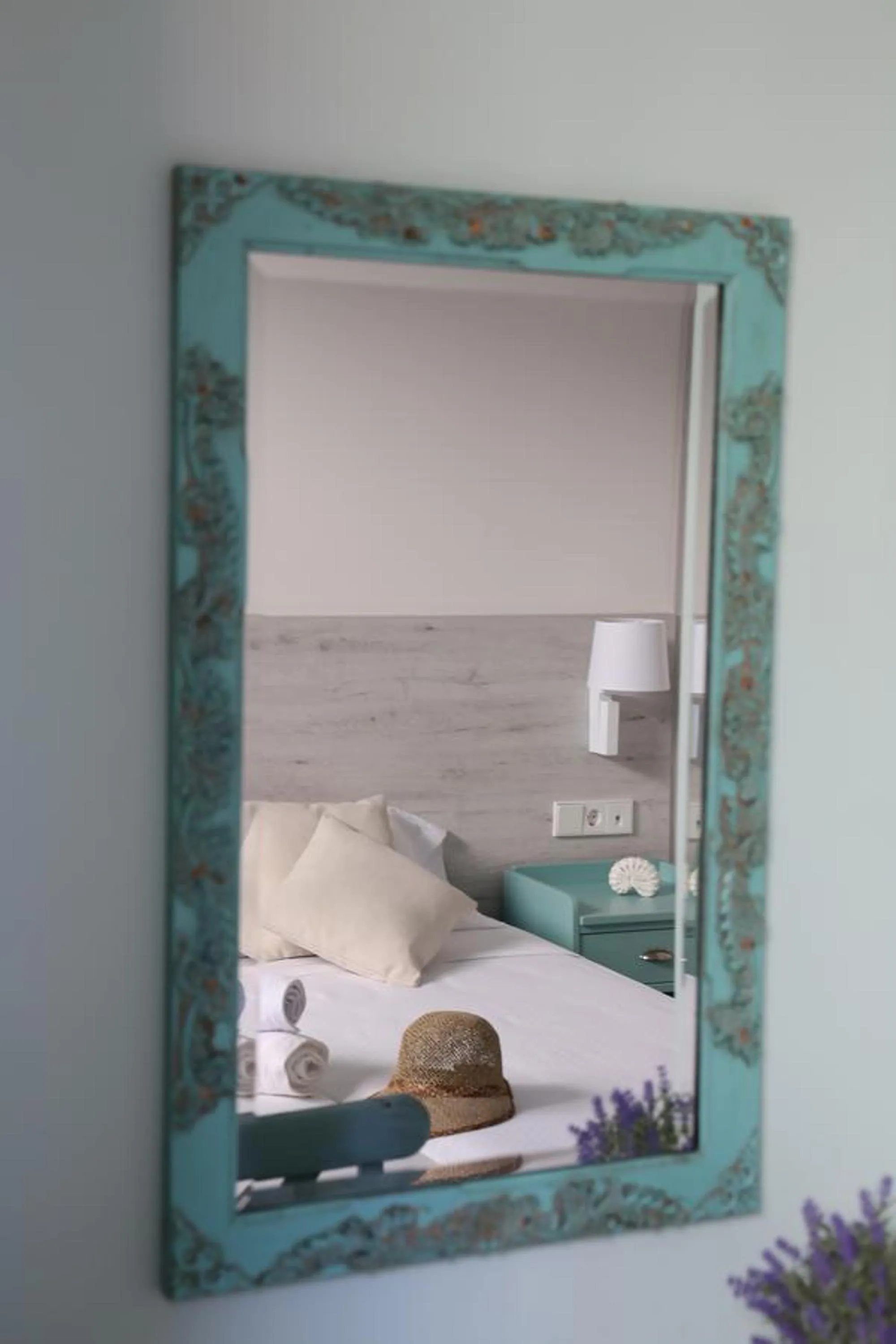 Decorative detail, Bed in Hotel L'Escala Centre