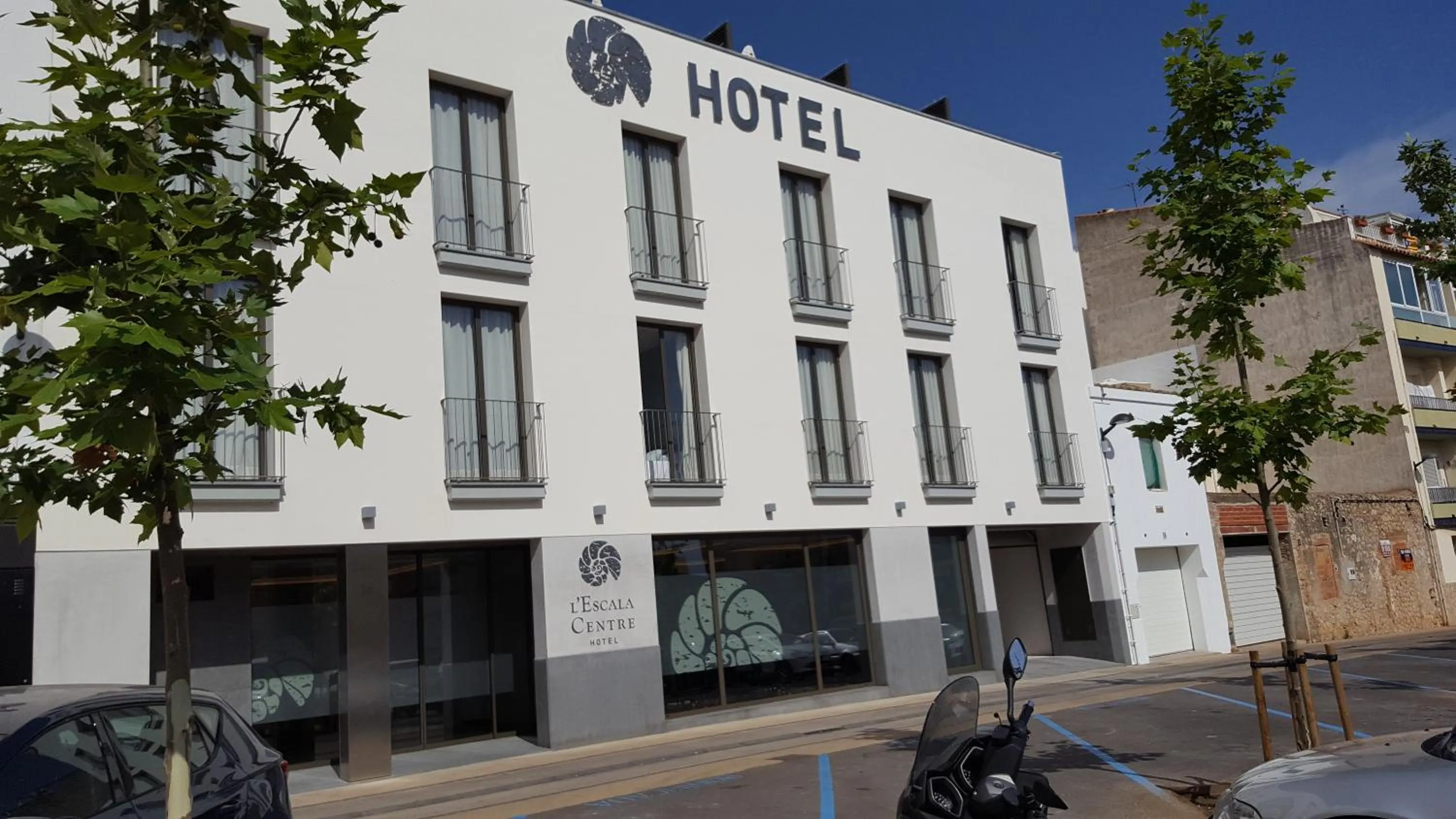 Facade/entrance in Hotel L'Escala Centre