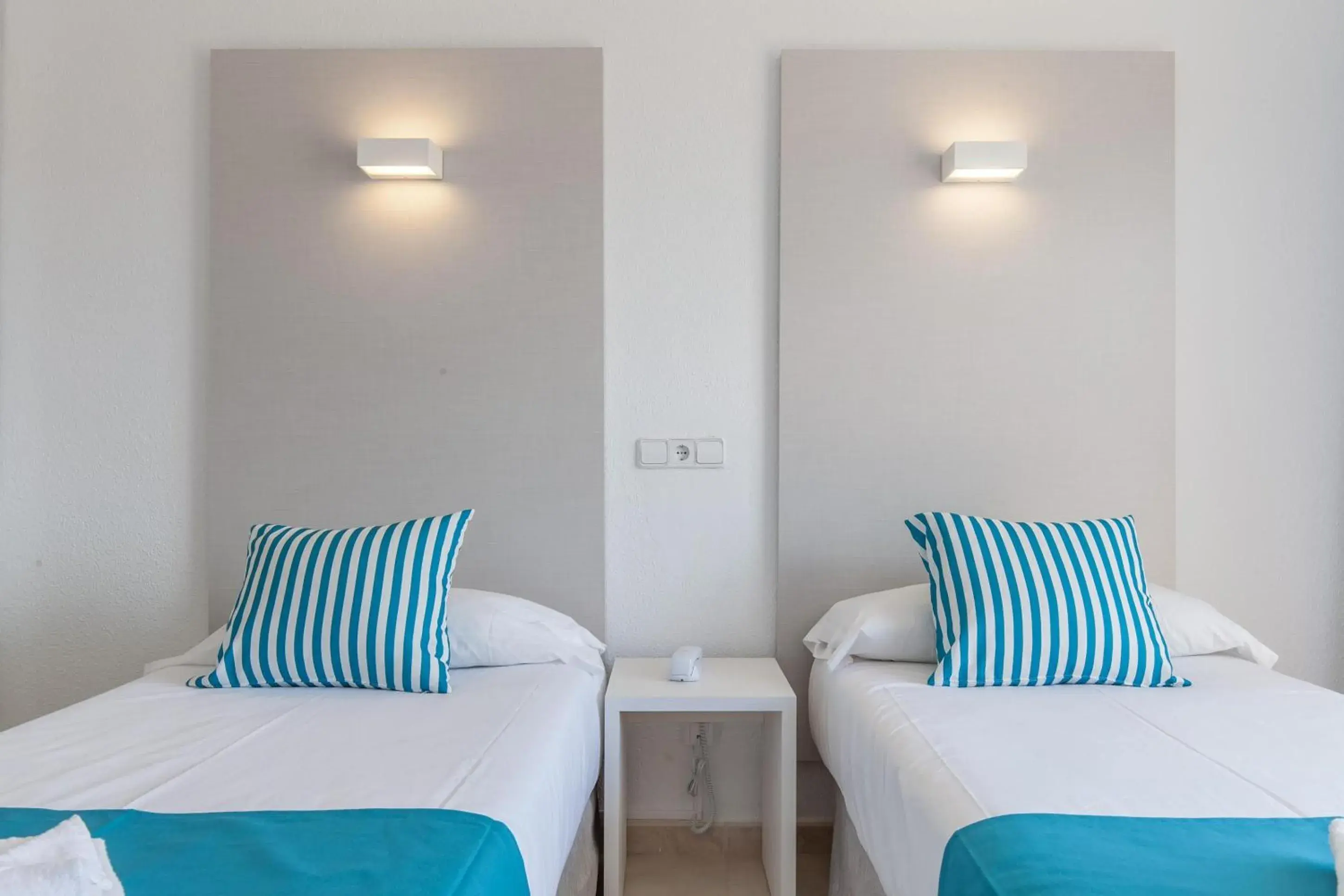 Photo of the whole room, Bed in BLUESEA Don Jaime Photo of the whole room, Bed in BLUESEA Don Jaime