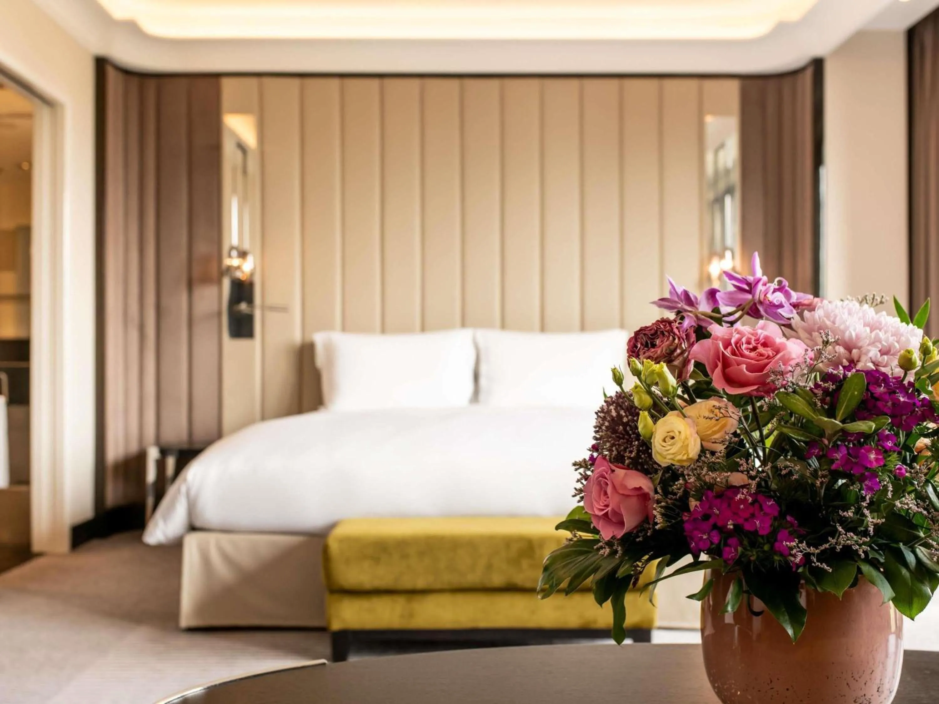 Bedroom, Bed in Sofitel Frankfurt Opera