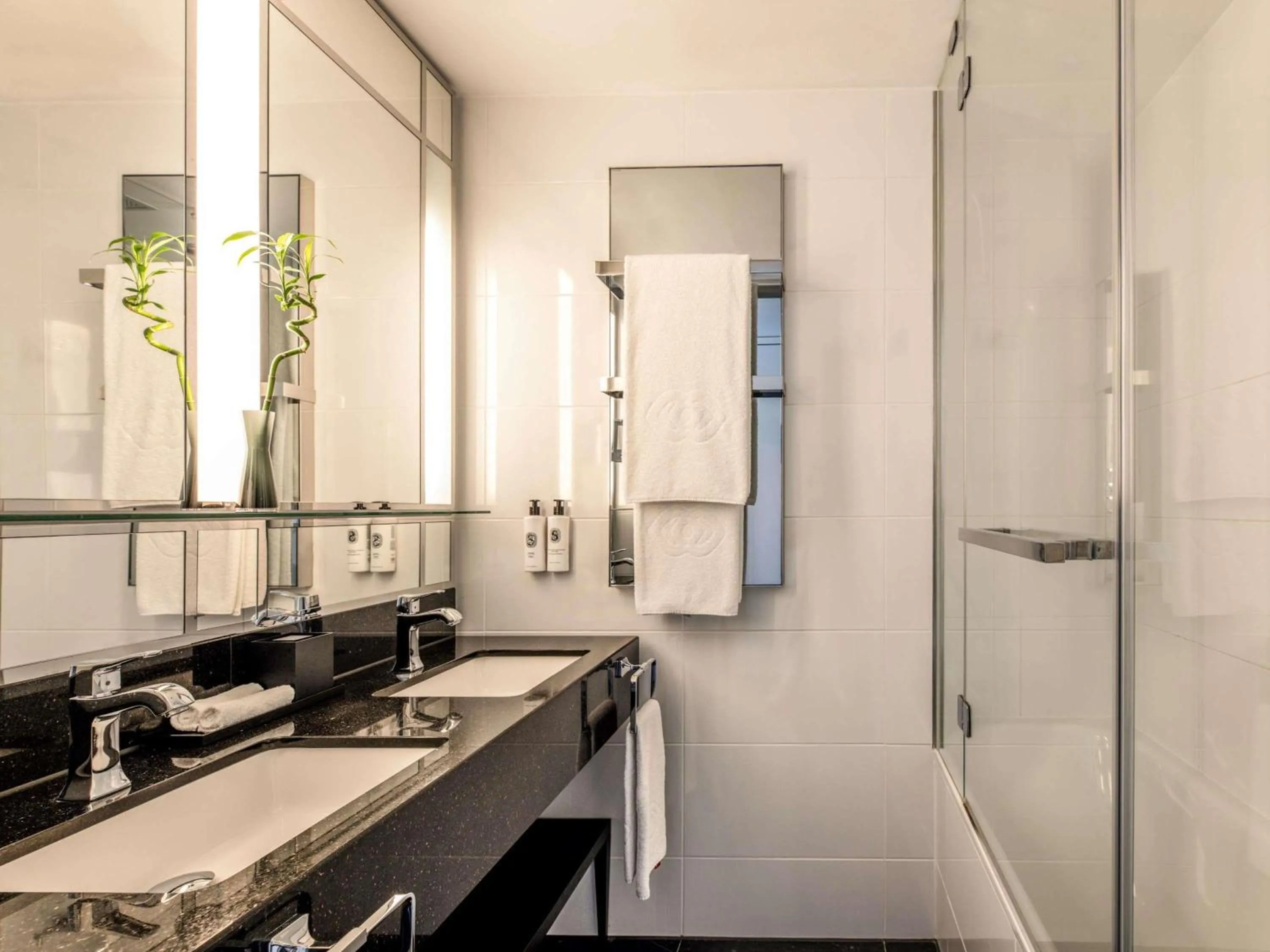 Bedroom in Sofitel Frankfurt Opera