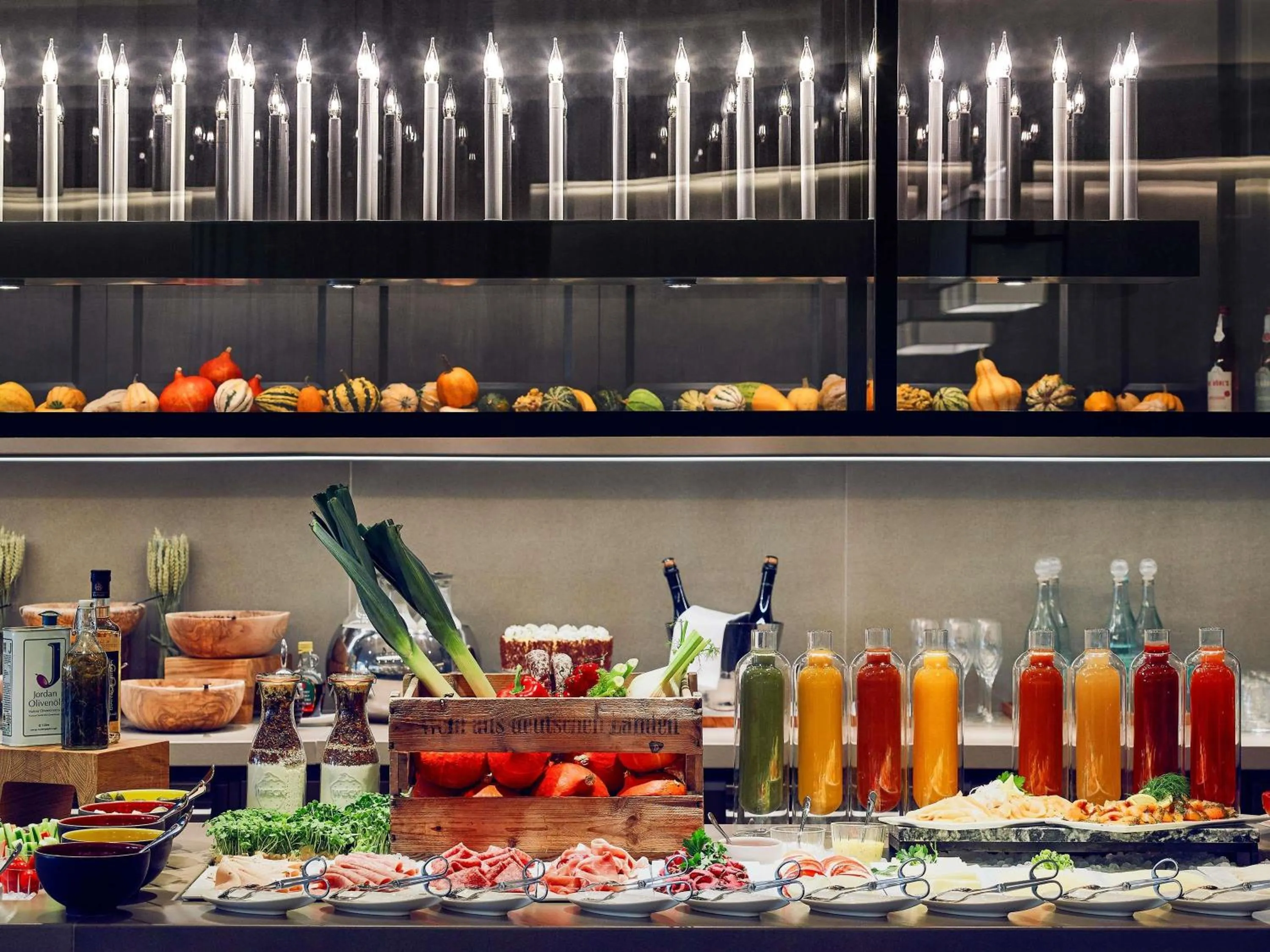 Restaurant/places to eat in Sofitel Frankfurt Opera