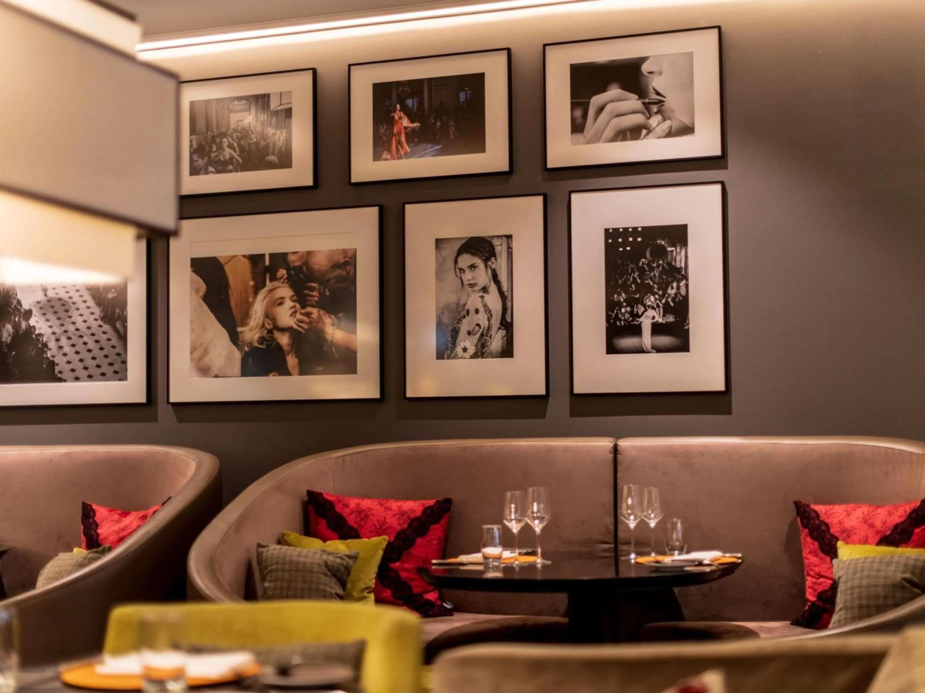 Restaurant/places to eat in Sofitel Frankfurt Opera