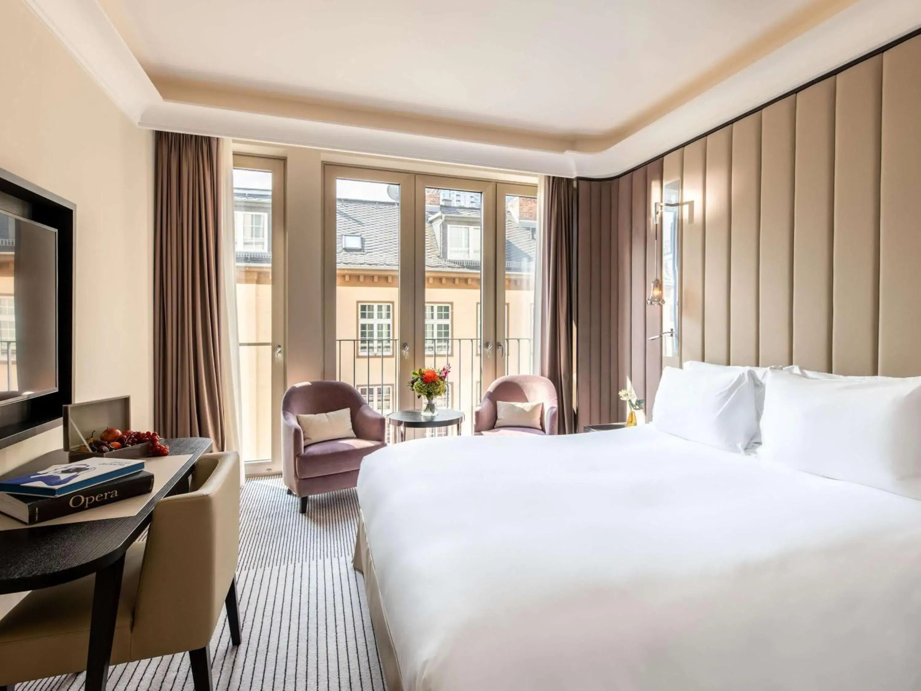 Bedroom, Bed in Sofitel Frankfurt Opera Bedroom, Bed in Sofitel Frankfurt Opera