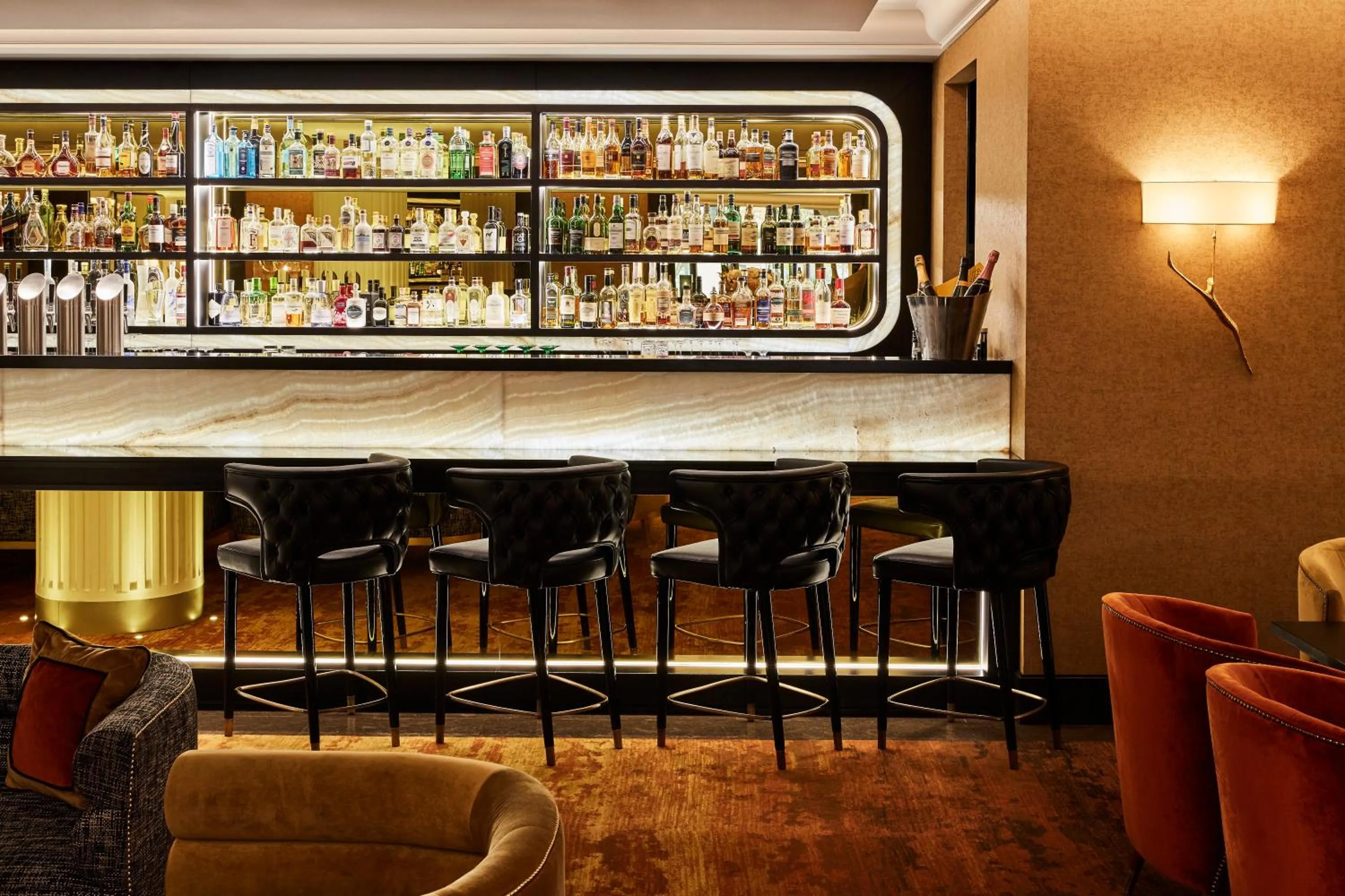 Lounge or bar in Sofitel Frankfurt Opera
