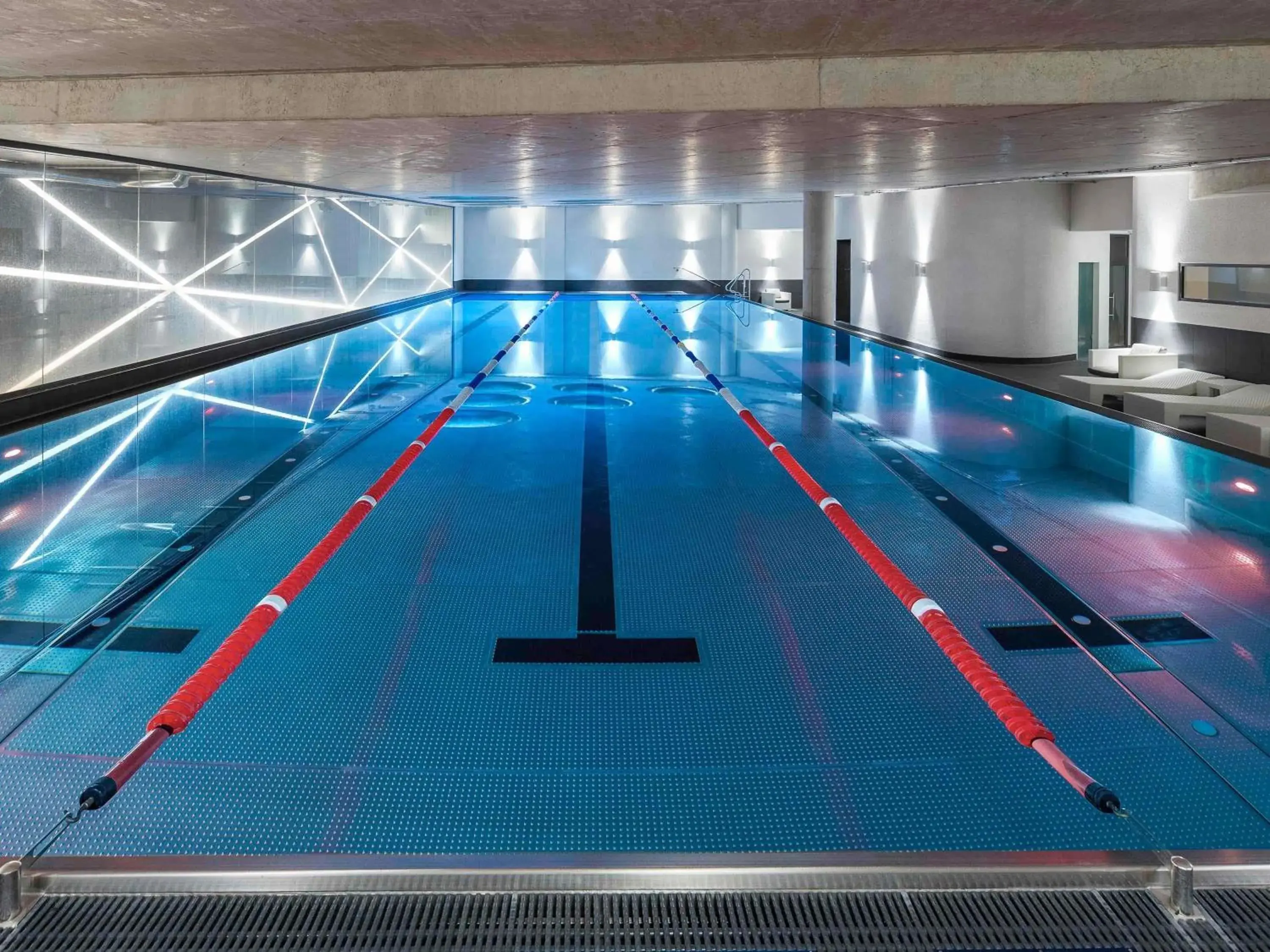 Pool view in Sofitel Frankfurt Opera Pool view in Sofitel Frankfurt Opera