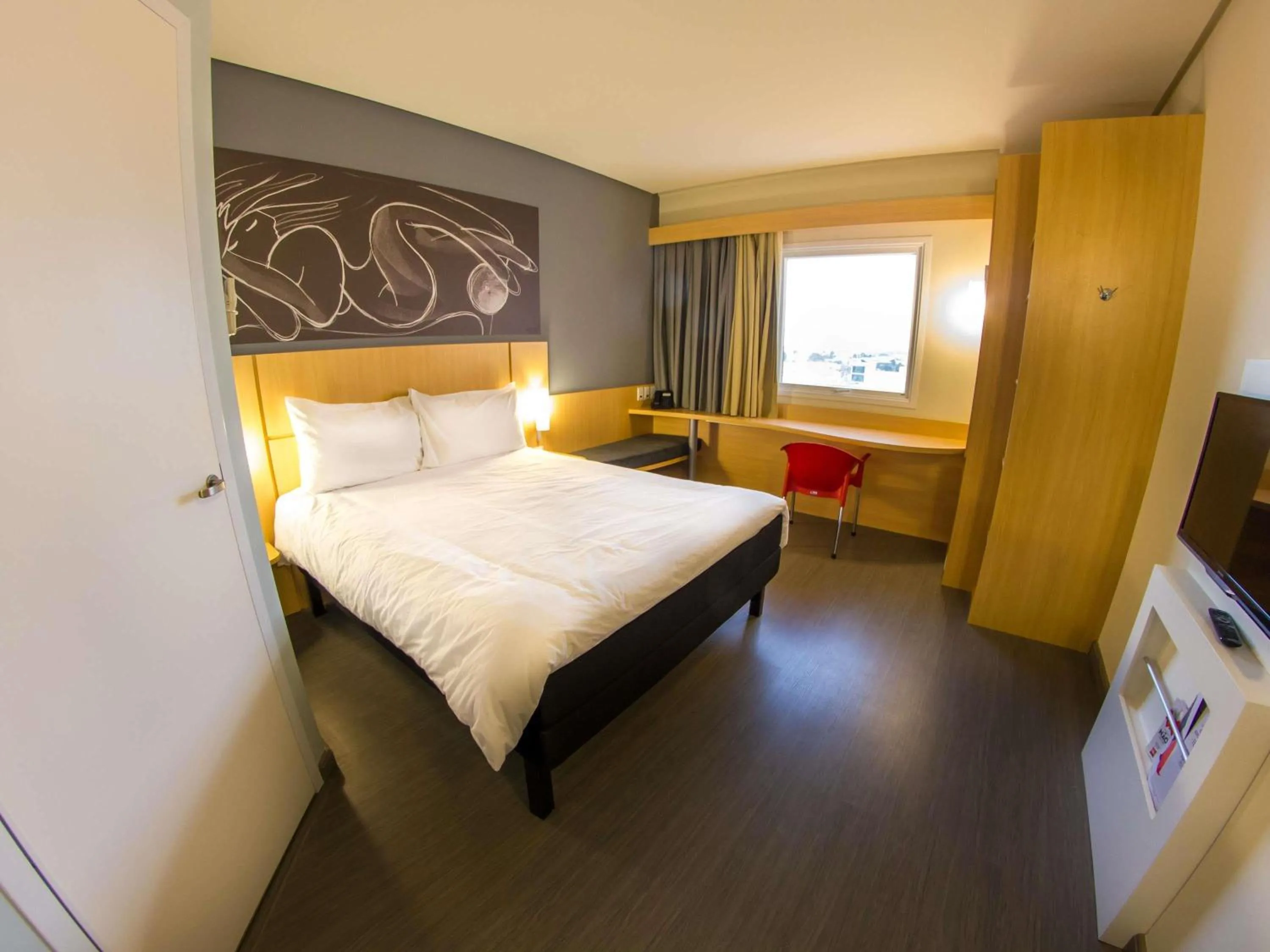 Bedroom, Bed in ibis Imperatriz