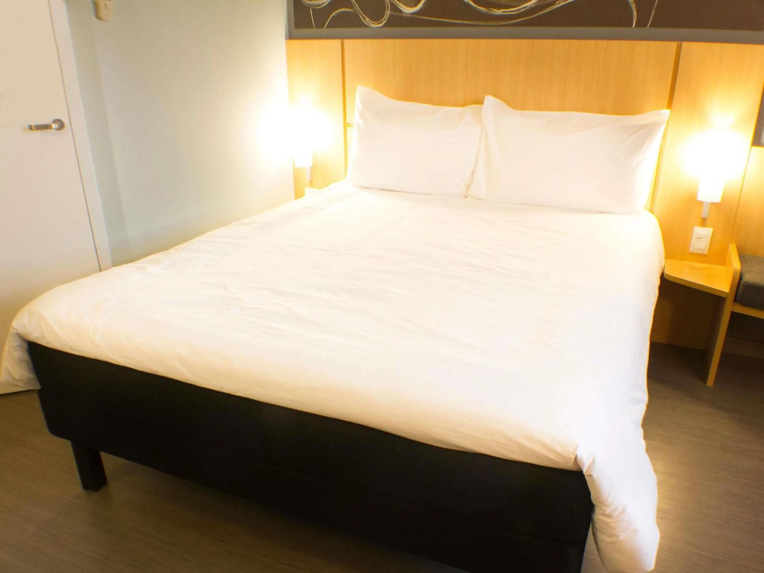 Bedroom, Bed in ibis Imperatriz