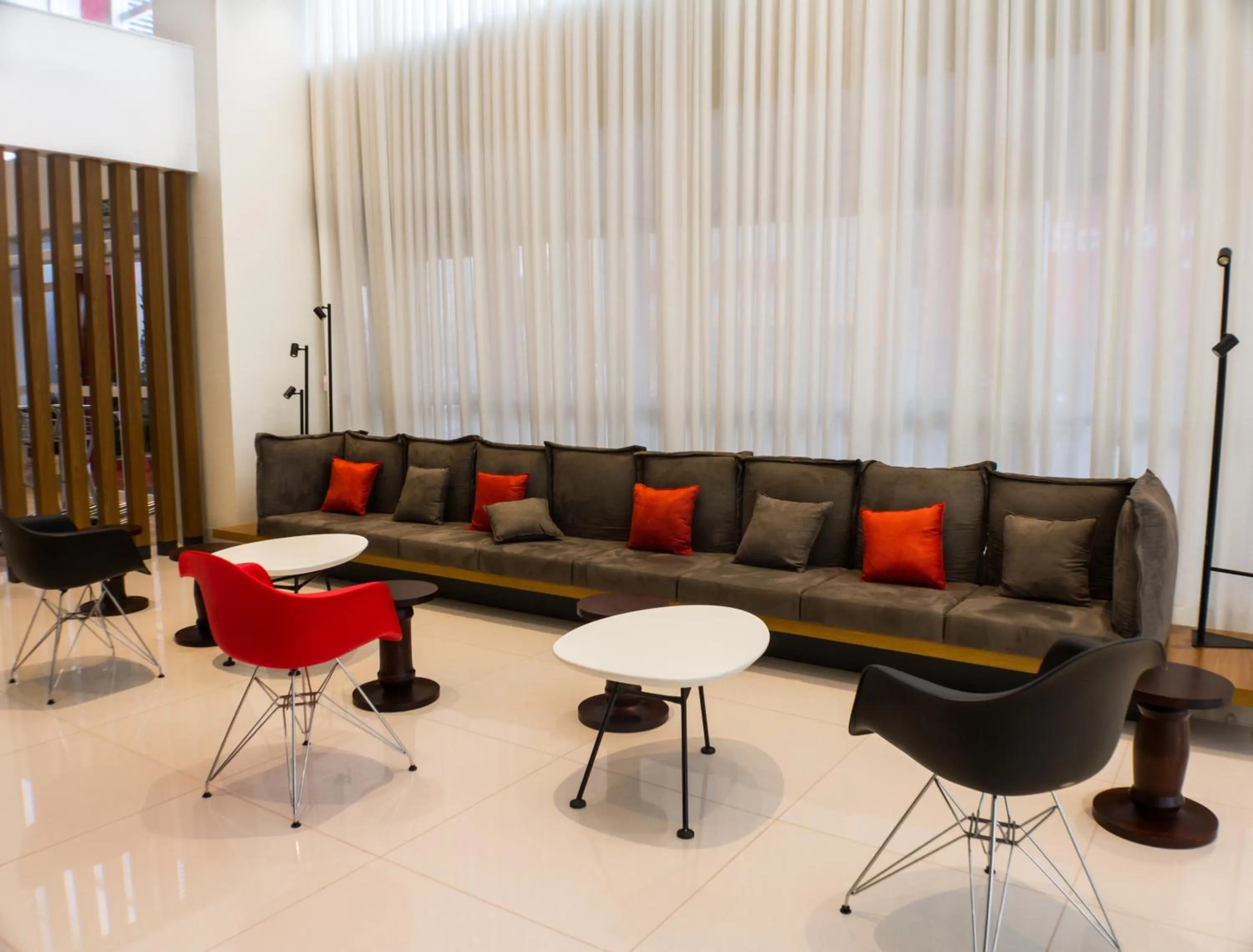 Lounge or bar in ibis Imperatriz