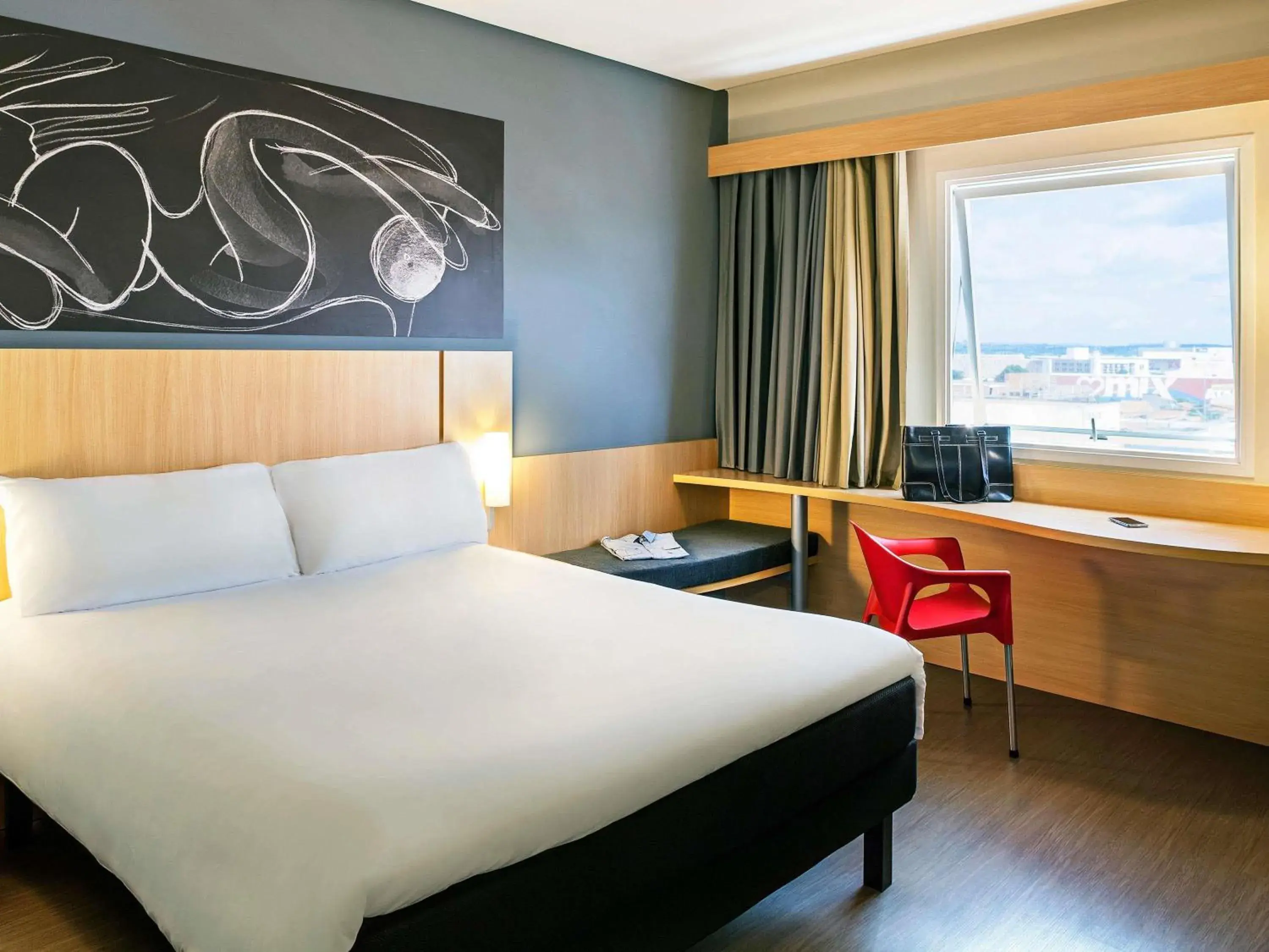 Bedroom, Bed in ibis Imperatriz Bedroom, Bed in ibis Imperatriz