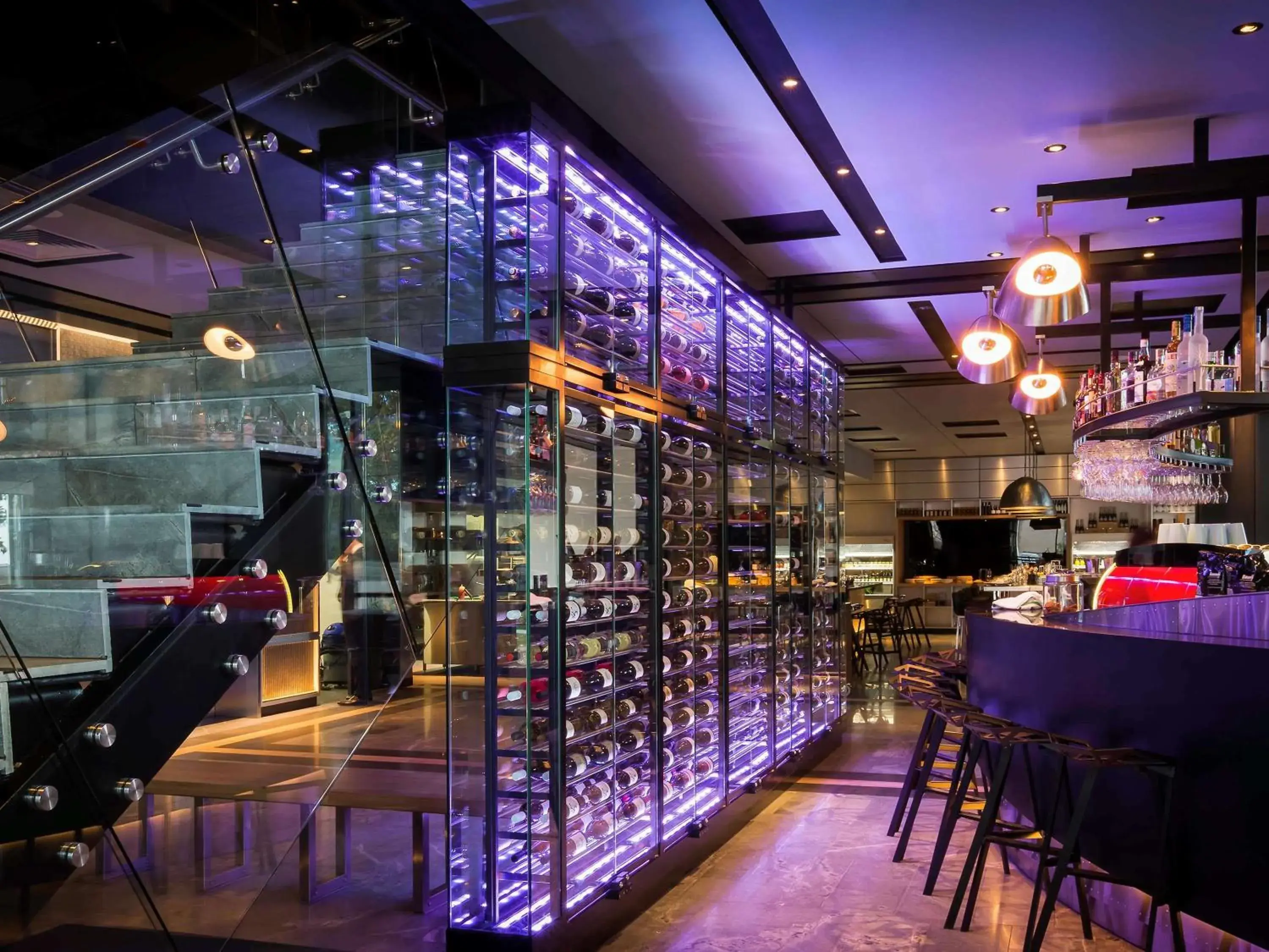 Lounge or bar in Pullman Sydney Airport Lounge or bar in Pullman Sydney Airport