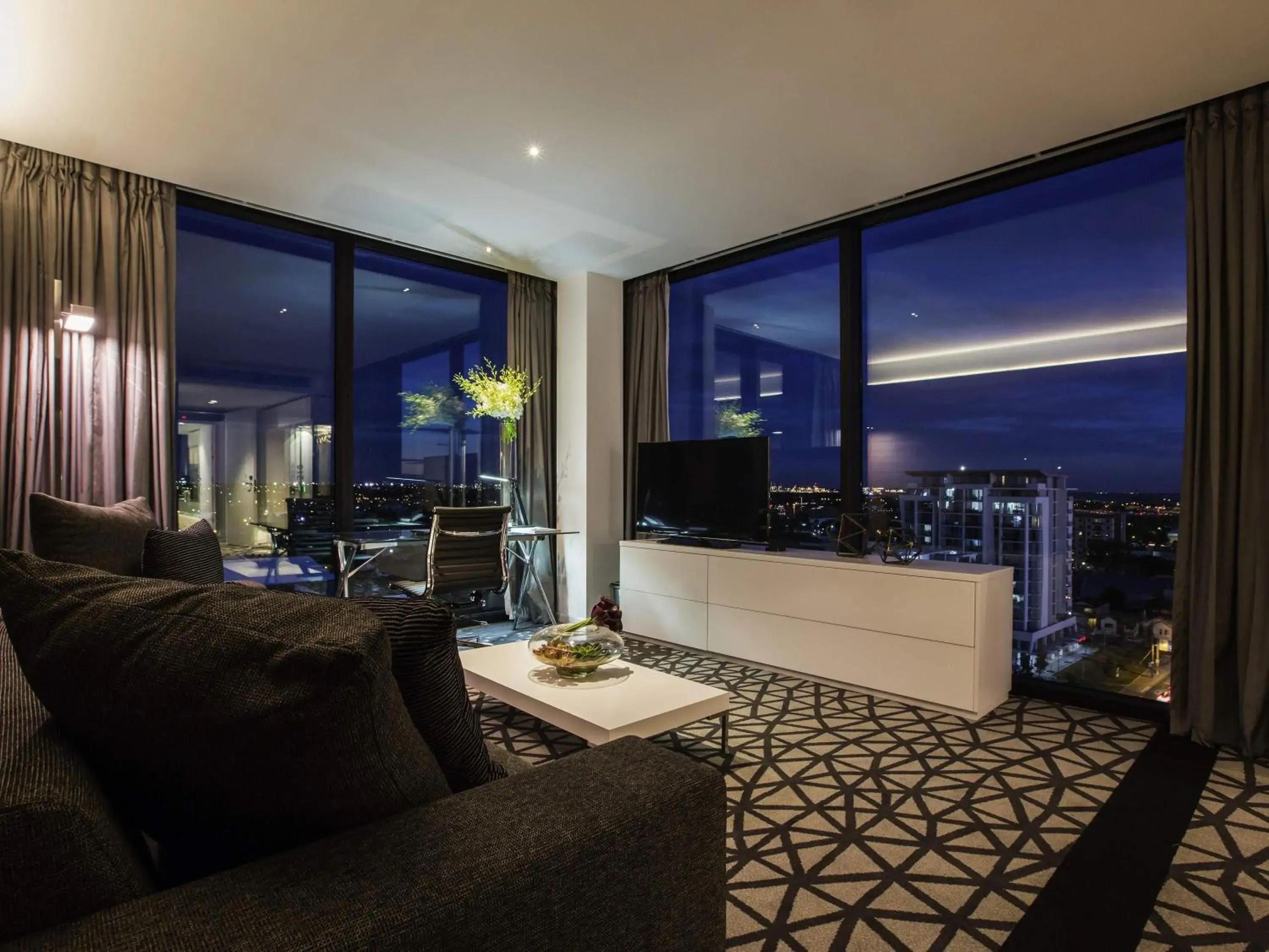 Bedroom in Pullman Sydney Airport Bedroom in Pullman Sydney Airport