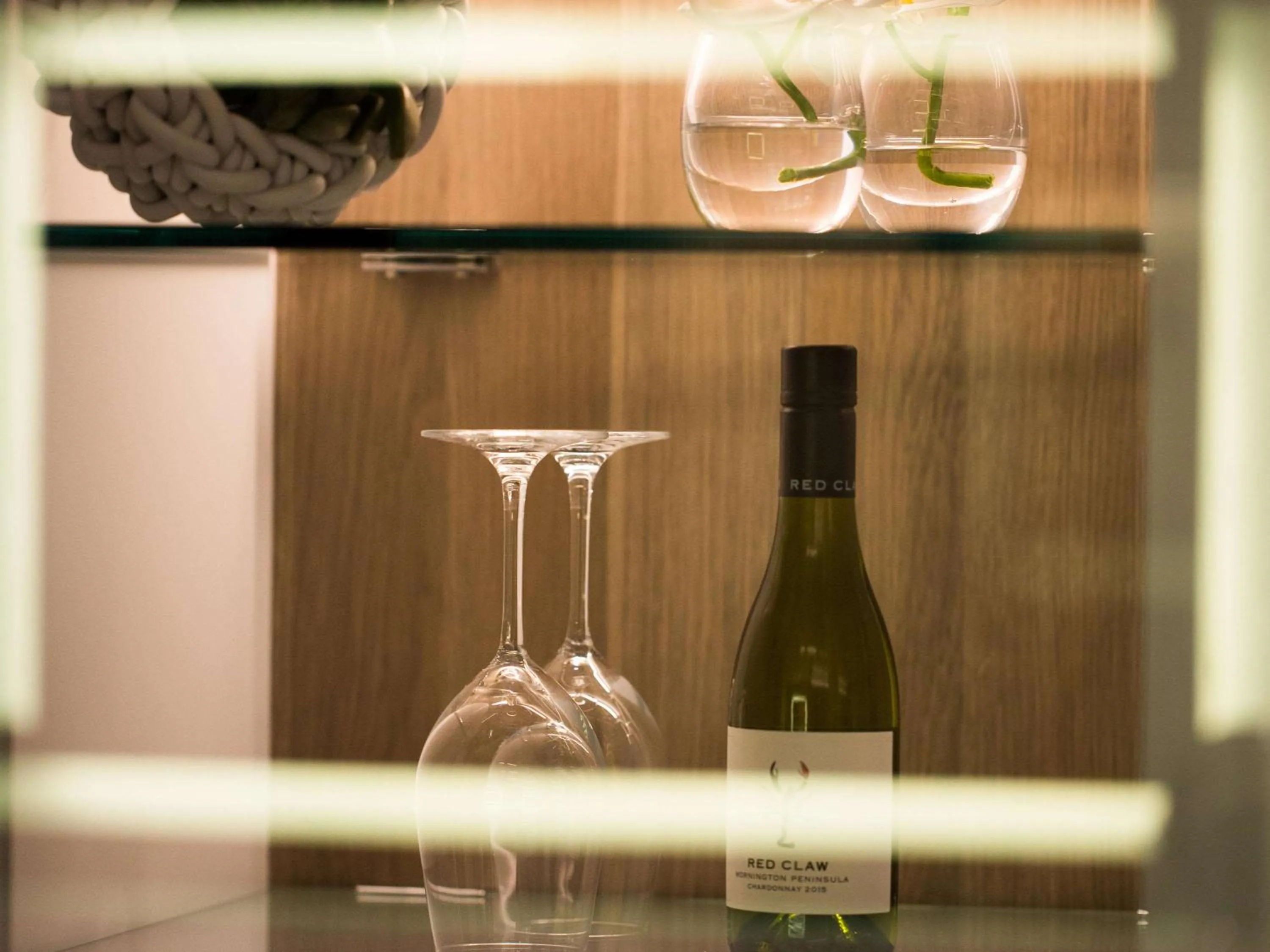 Photo of the whole room in Pullman Sydney Airport