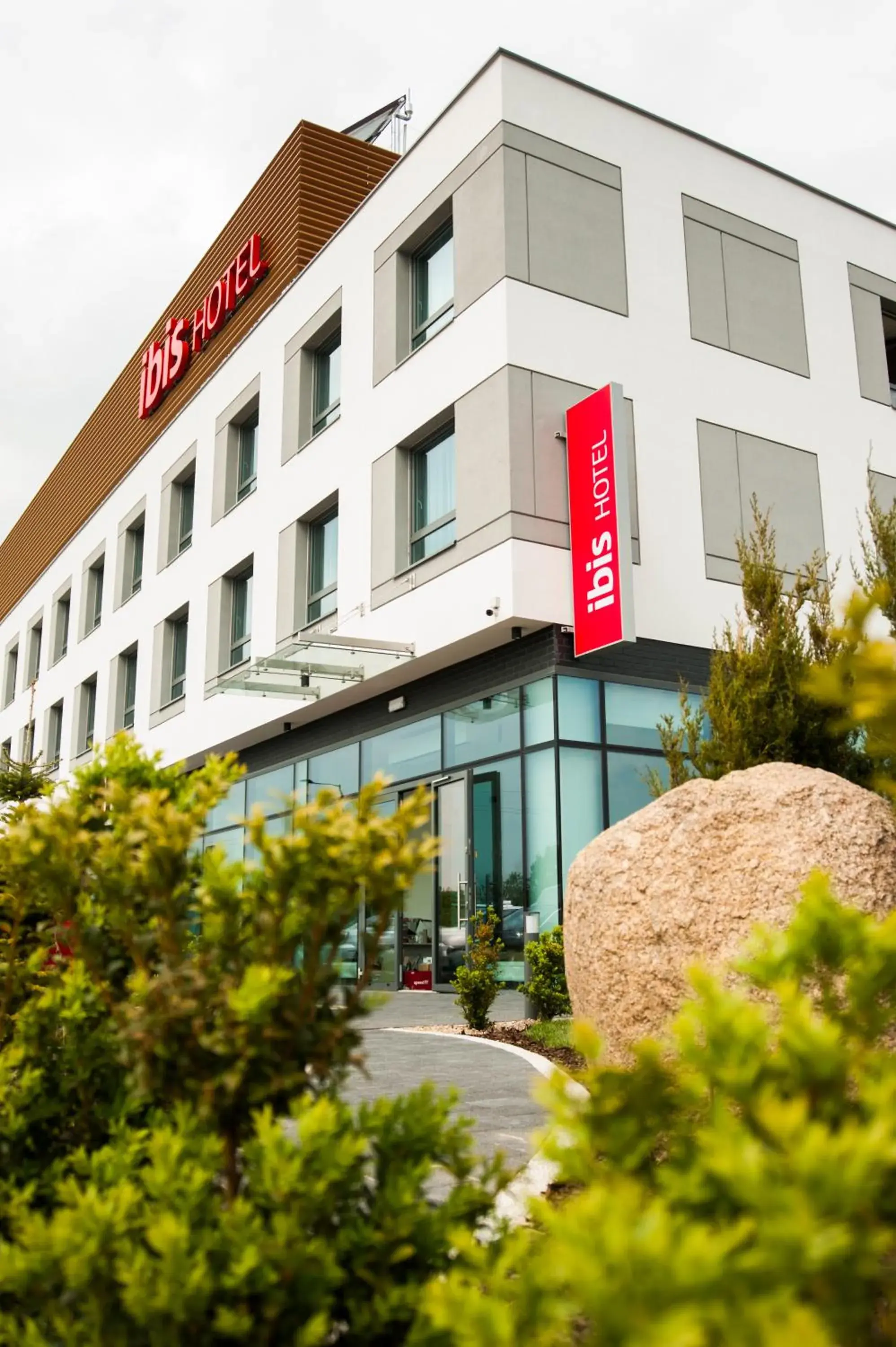 Property building in Ibis Poznan Polnoc Property building in Ibis Poznan Polnoc