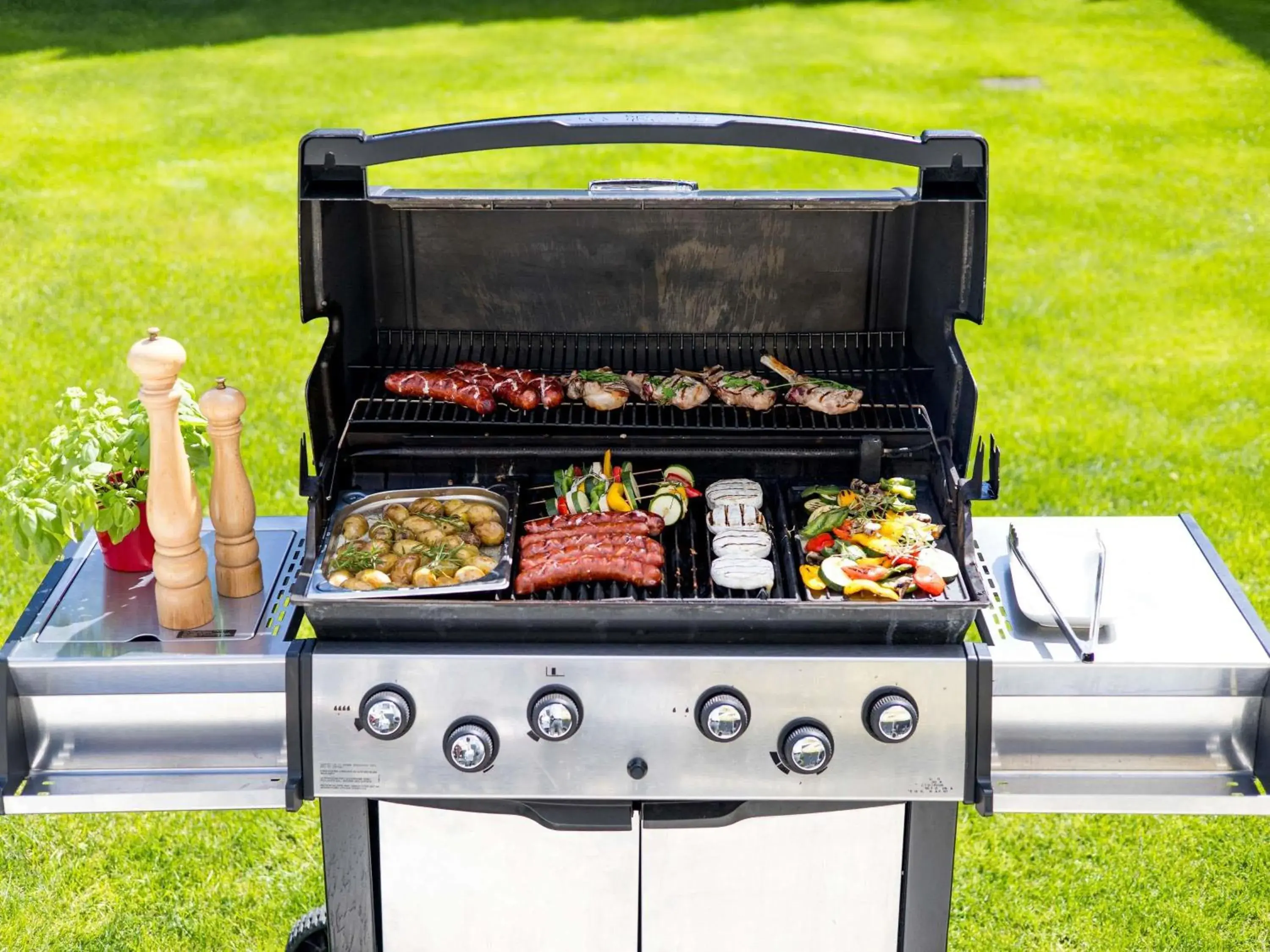 Restaurant/places to eat in Ibis Poznan Polnoc Restaurant/places to eat in Ibis Poznan Polnoc