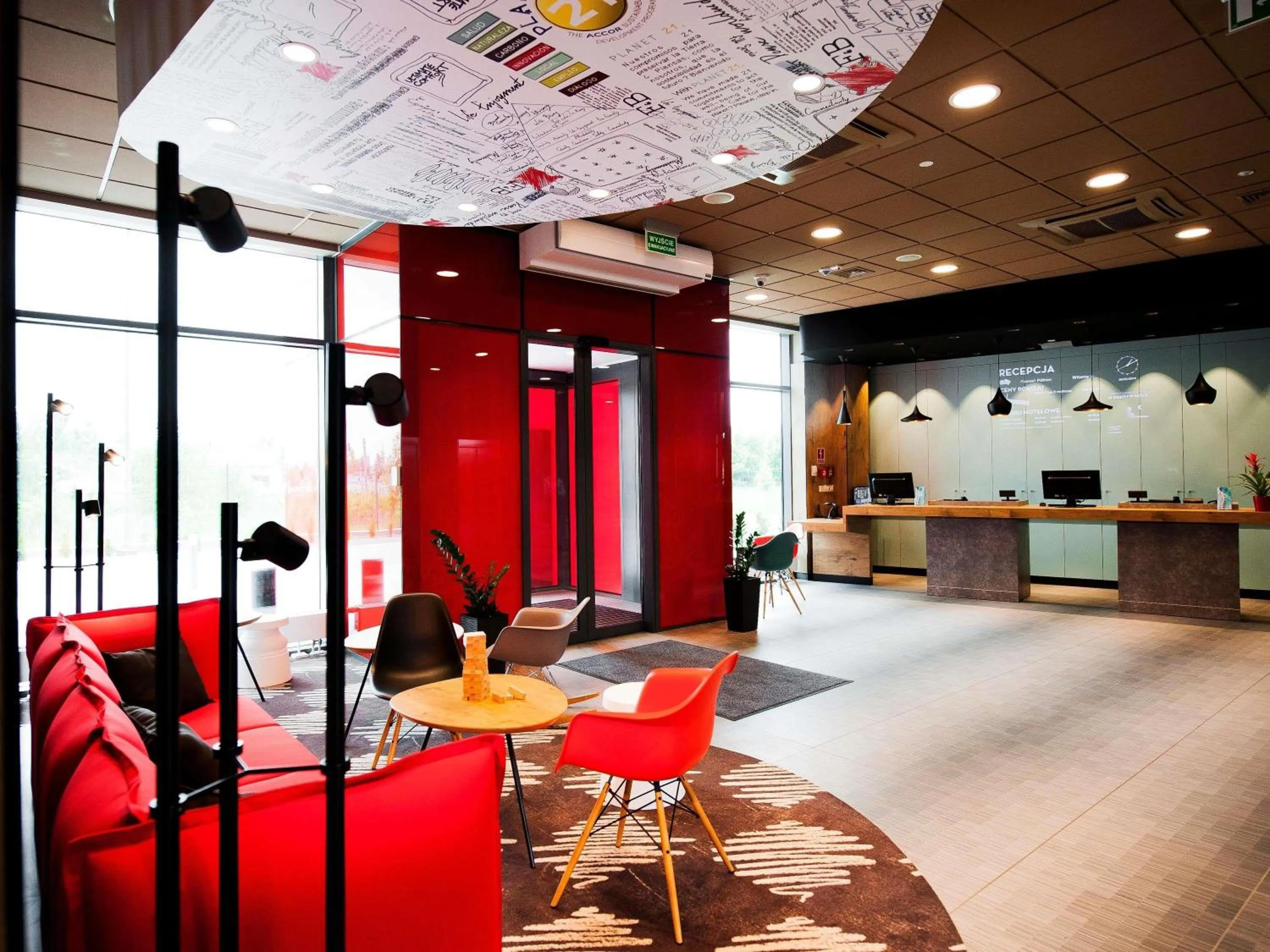 Lounge or bar in Ibis Poznan Polnoc