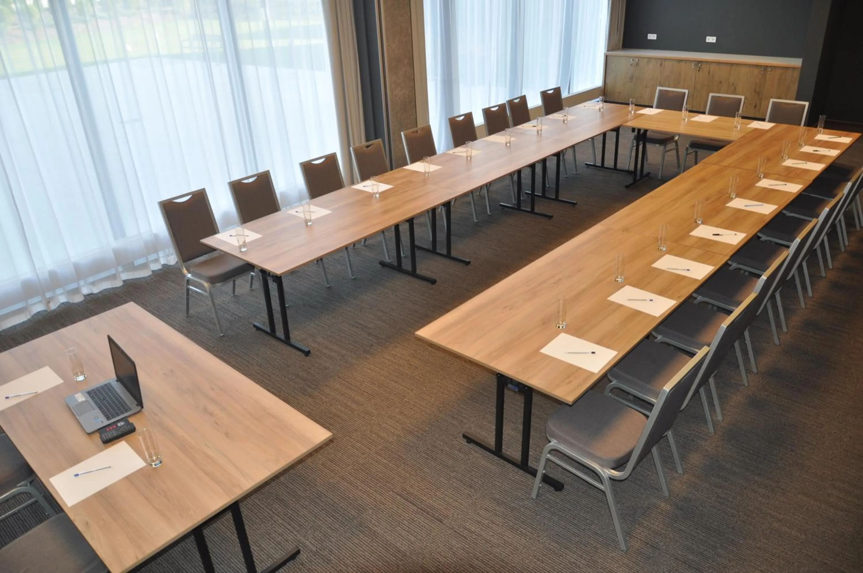 Business facilities in Ibis Poznan Polnoc