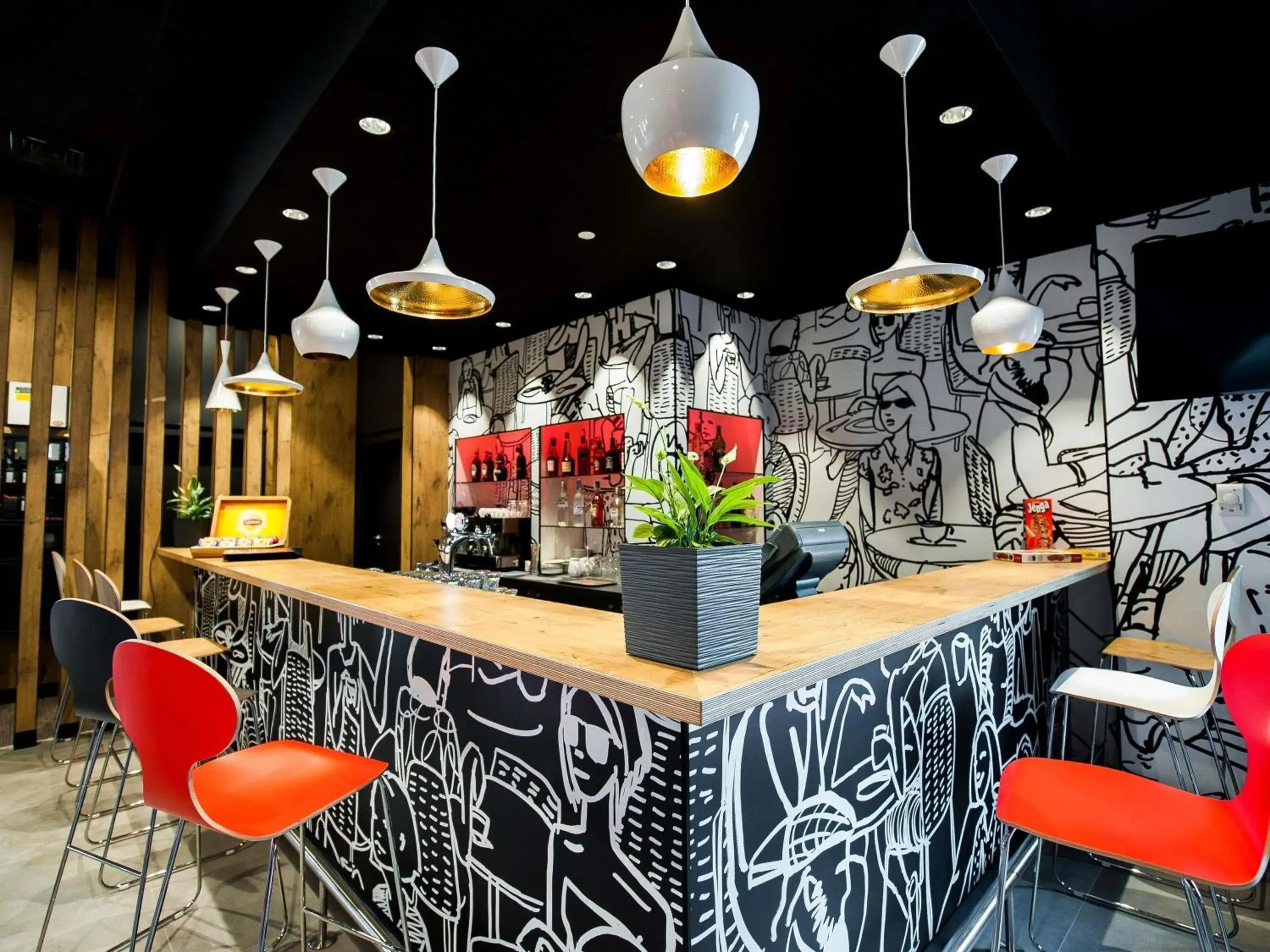 Lounge or bar in Ibis Poznan Polnoc Lounge or bar in Ibis Poznan Polnoc