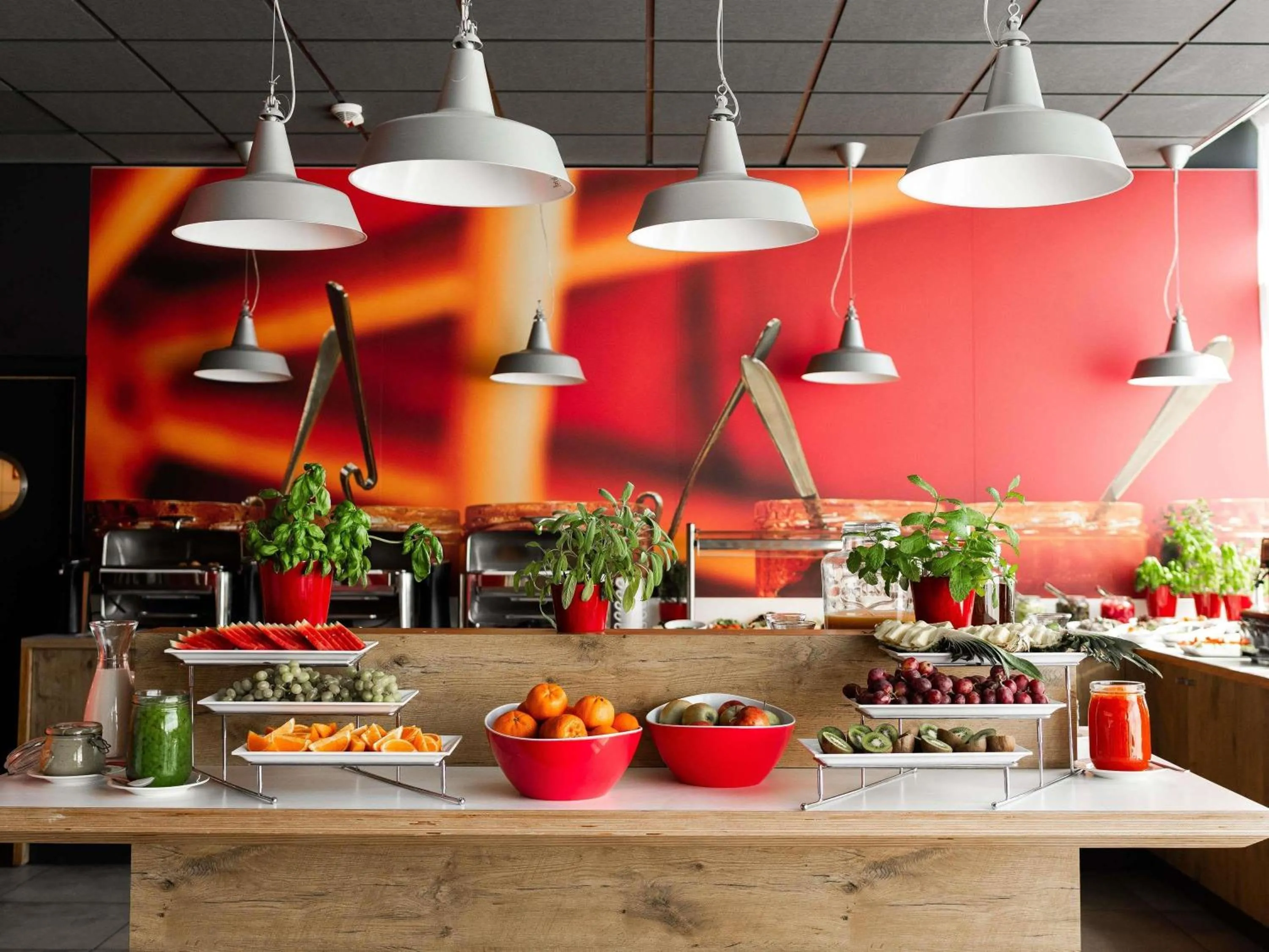 Restaurant/places to eat in Ibis Poznan Polnoc