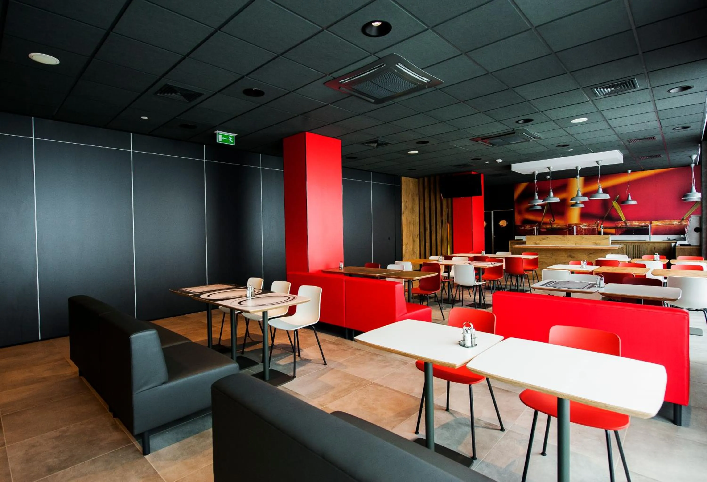 Restaurant/places to eat in Ibis Poznan Polnoc