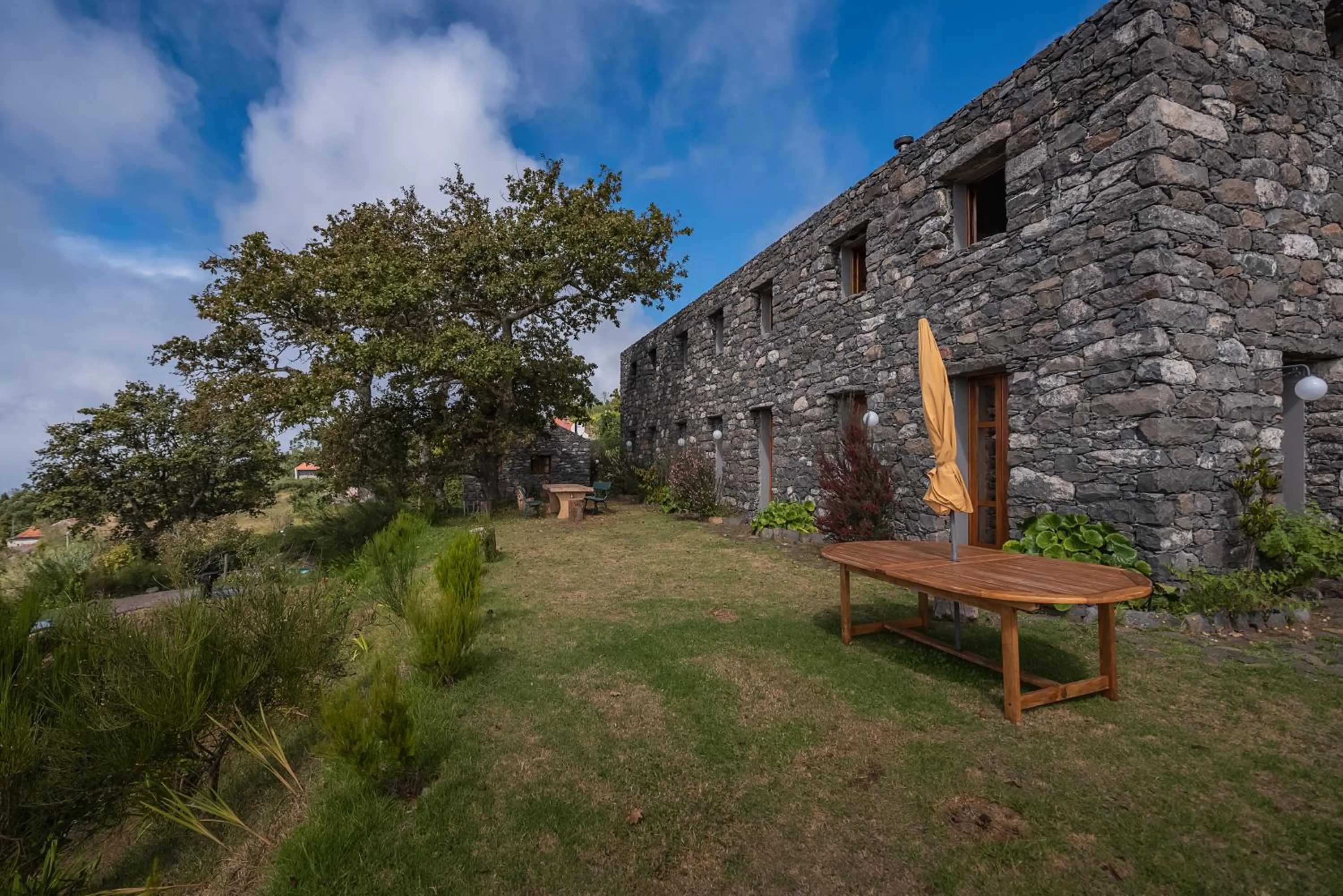 Property building in Casas da Levada