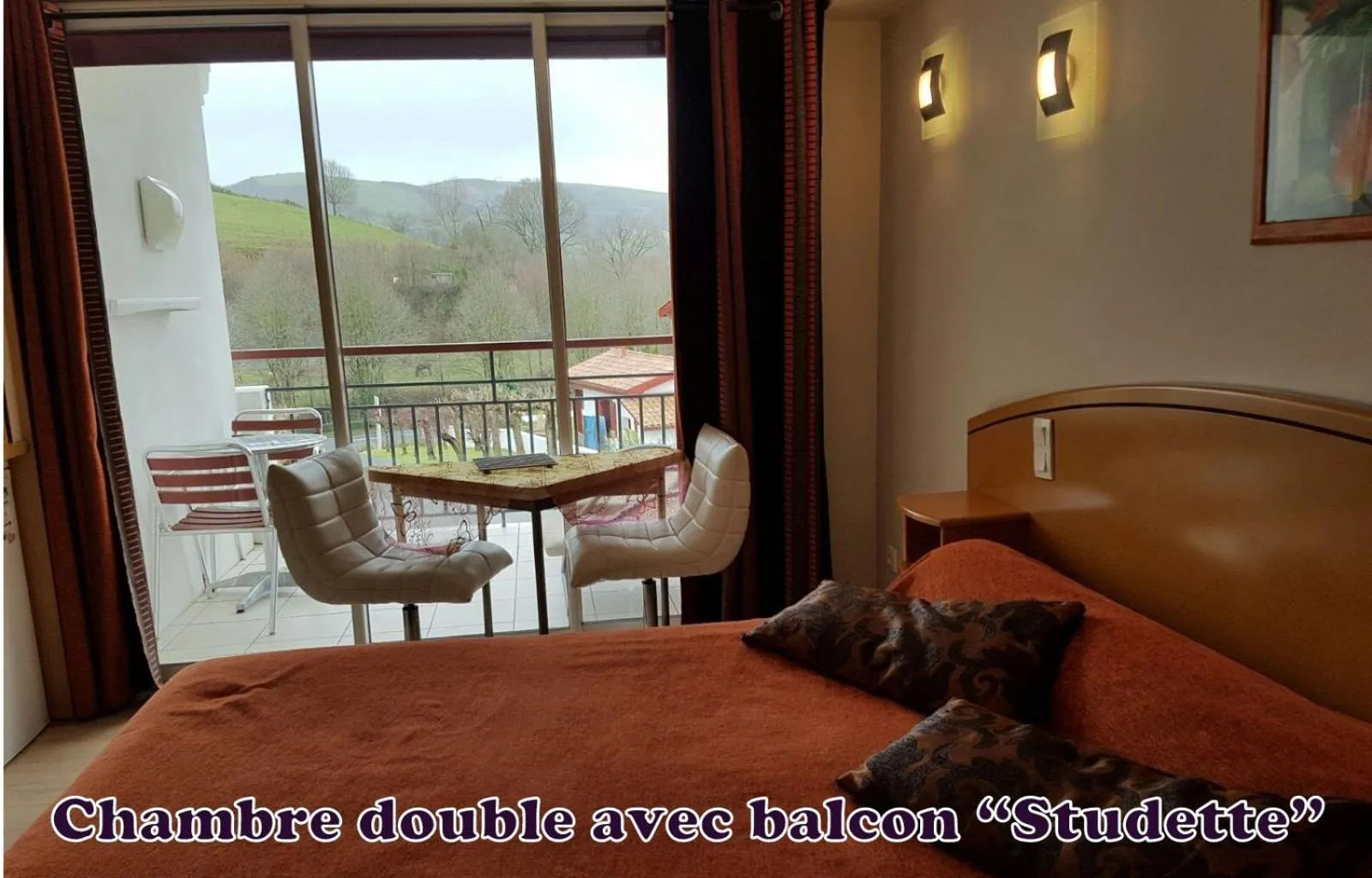 Mountain view in Hôtel Résidence Bergara