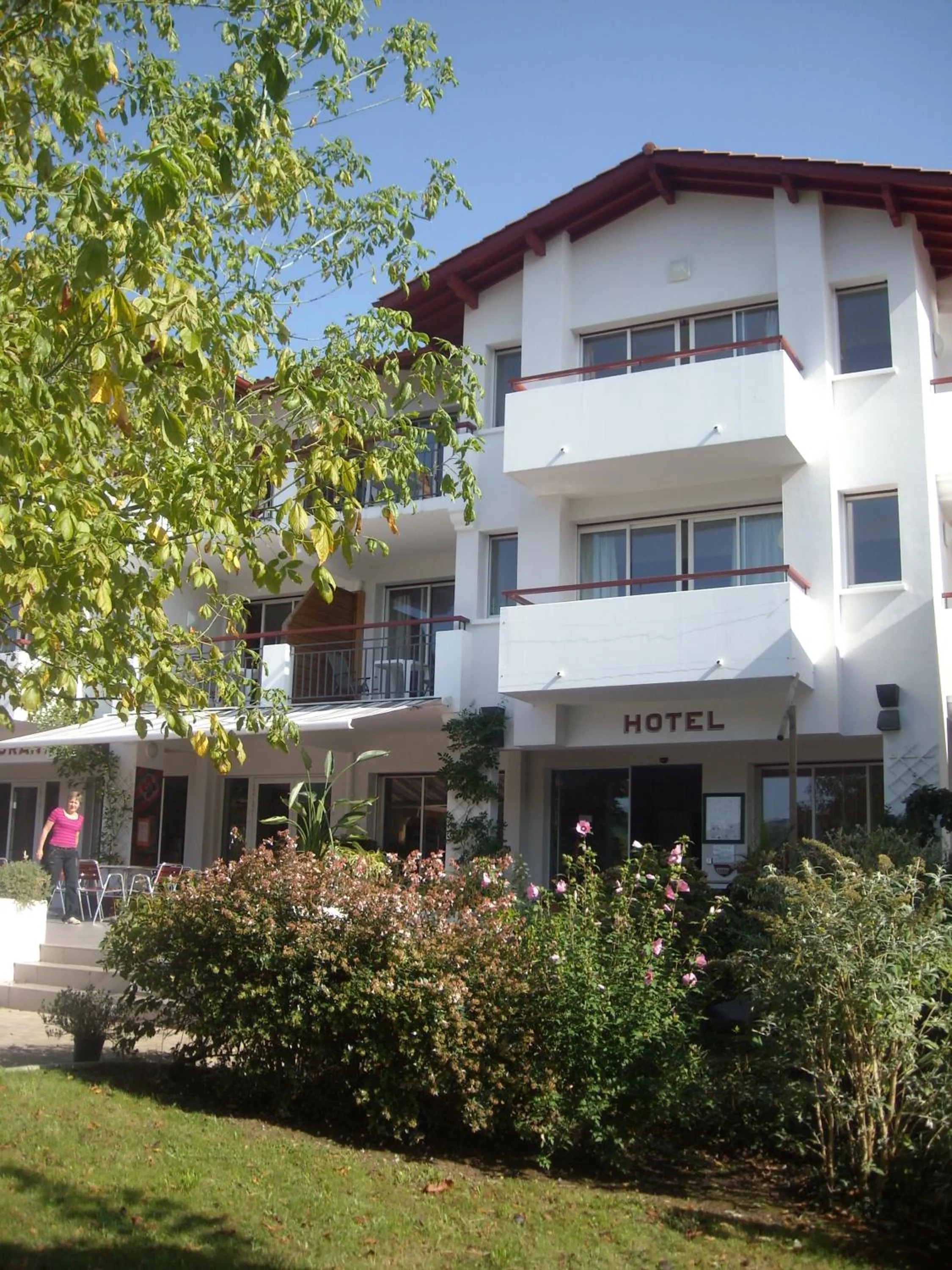 Property building in Hôtel Résidence Bergara
