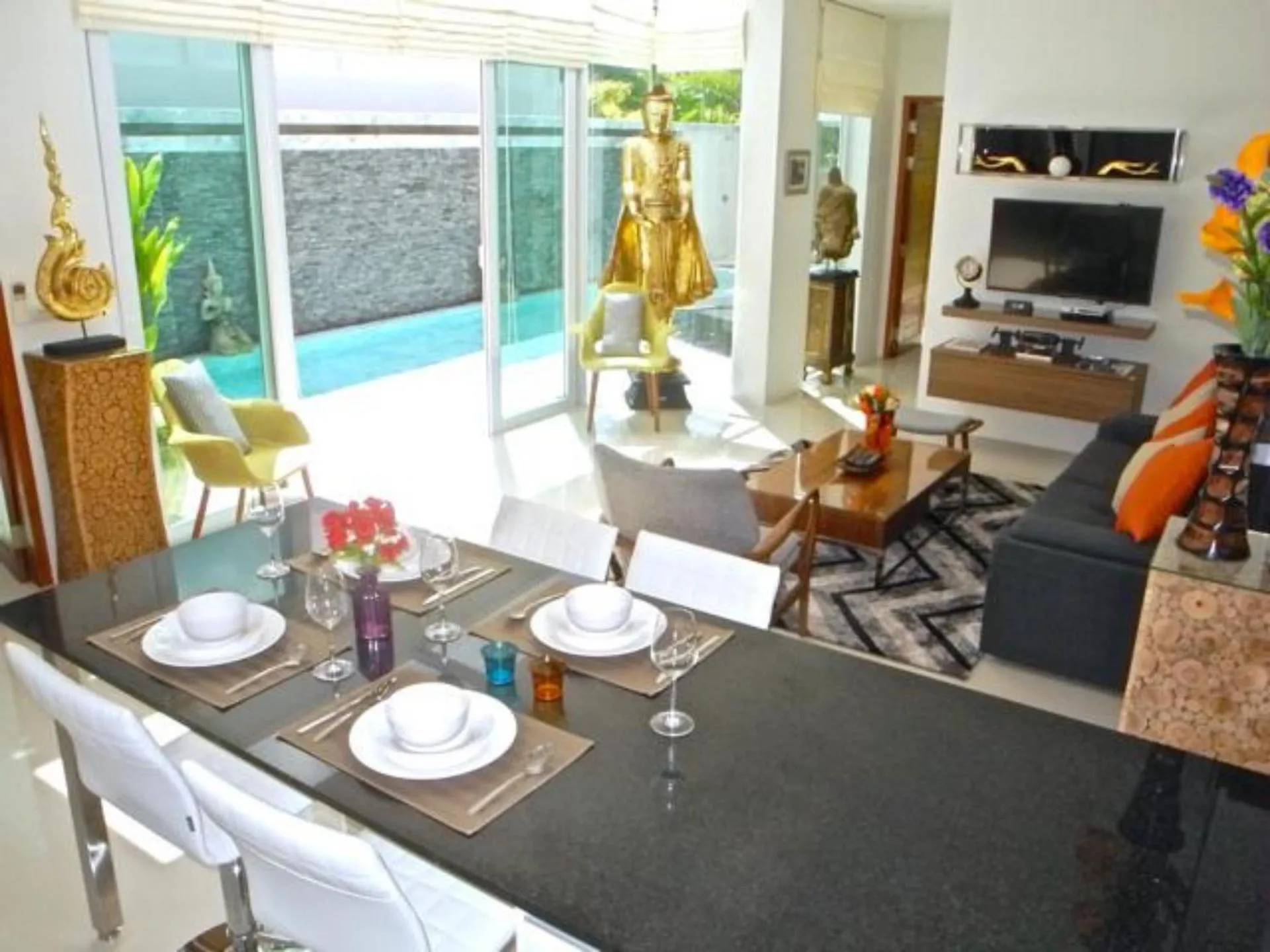 Skylight 2 bedrooms Villa in Kamala