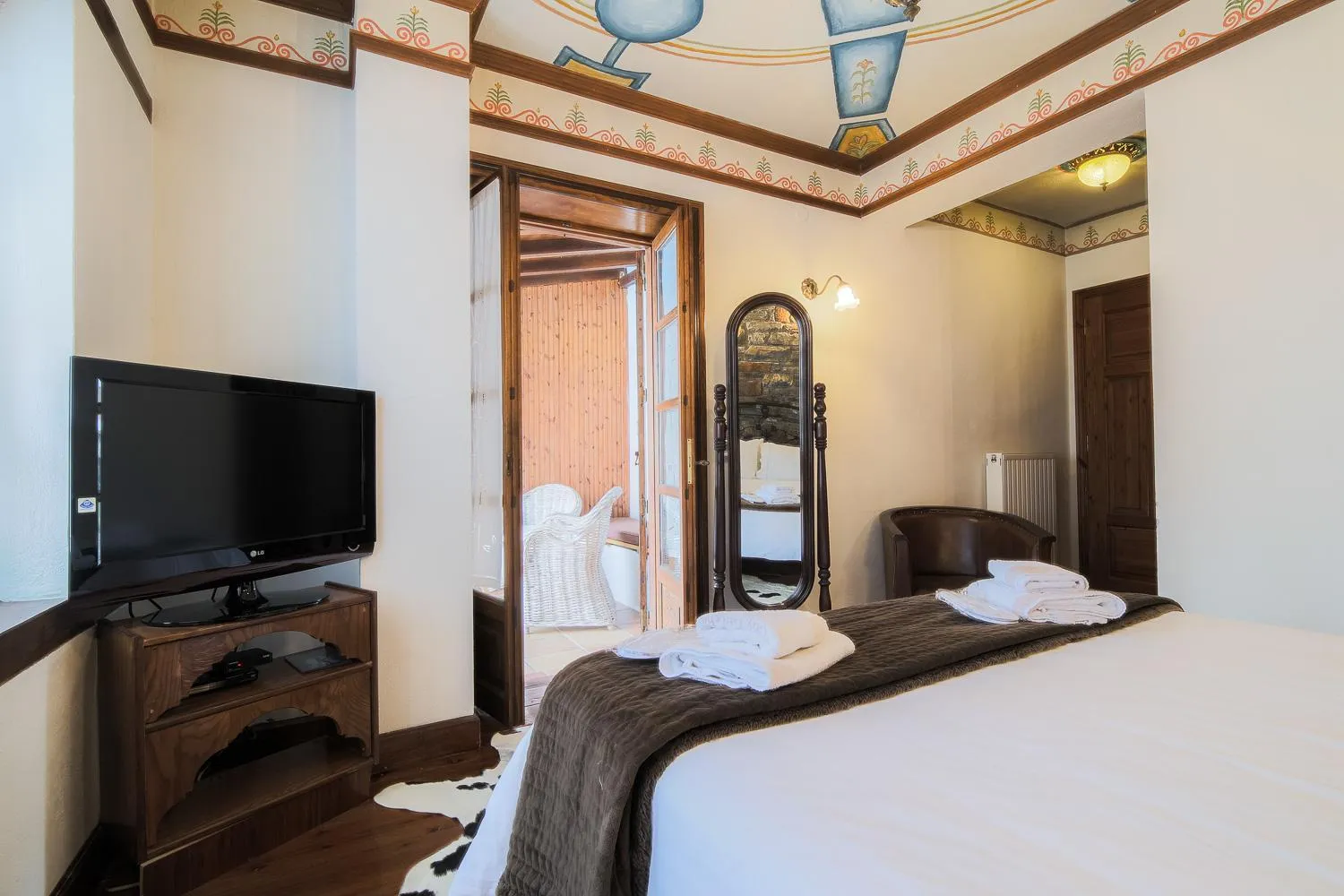 Bed in Archontiko Naoumidi