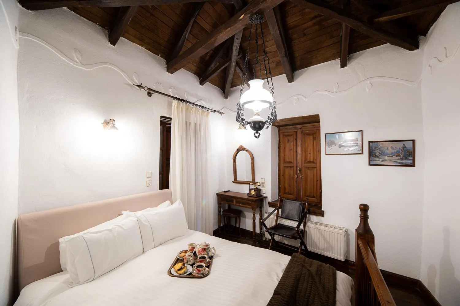 Bed in Archontiko Naoumidi